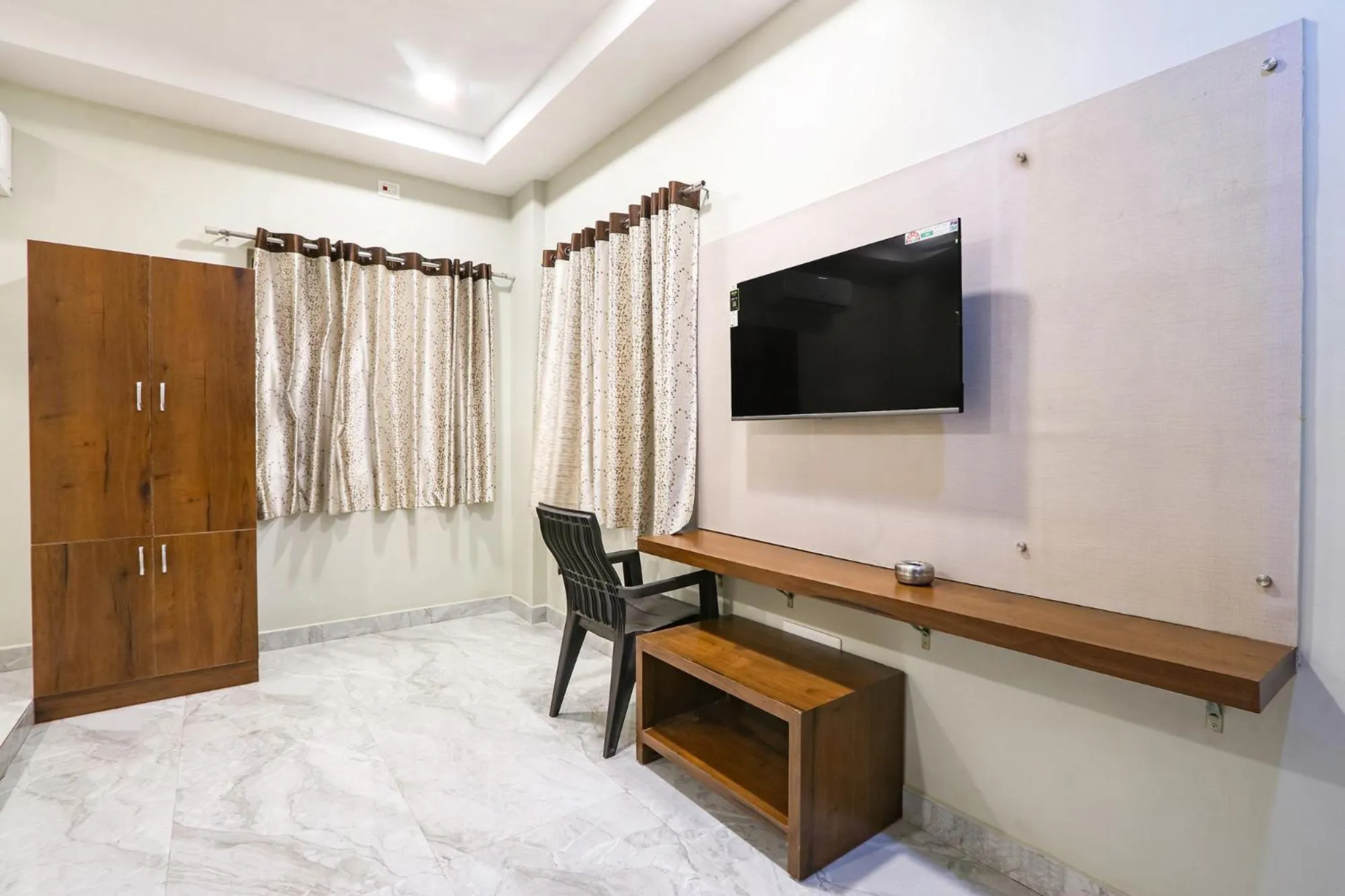 TV and multimedia in FabHotel Simhadri Grand-Nr Khammam Railway Station