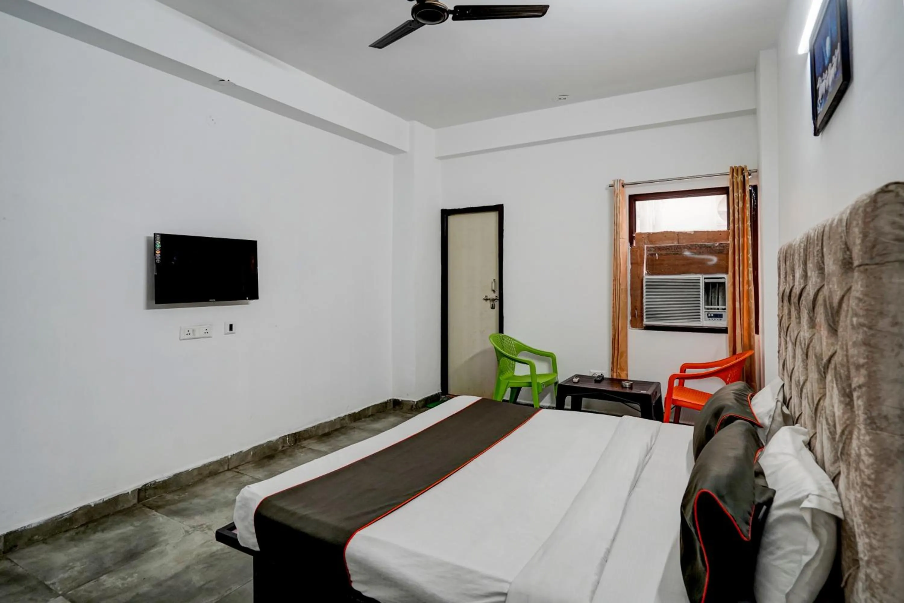 Bedroom in Super Hotel O Omi Rooms