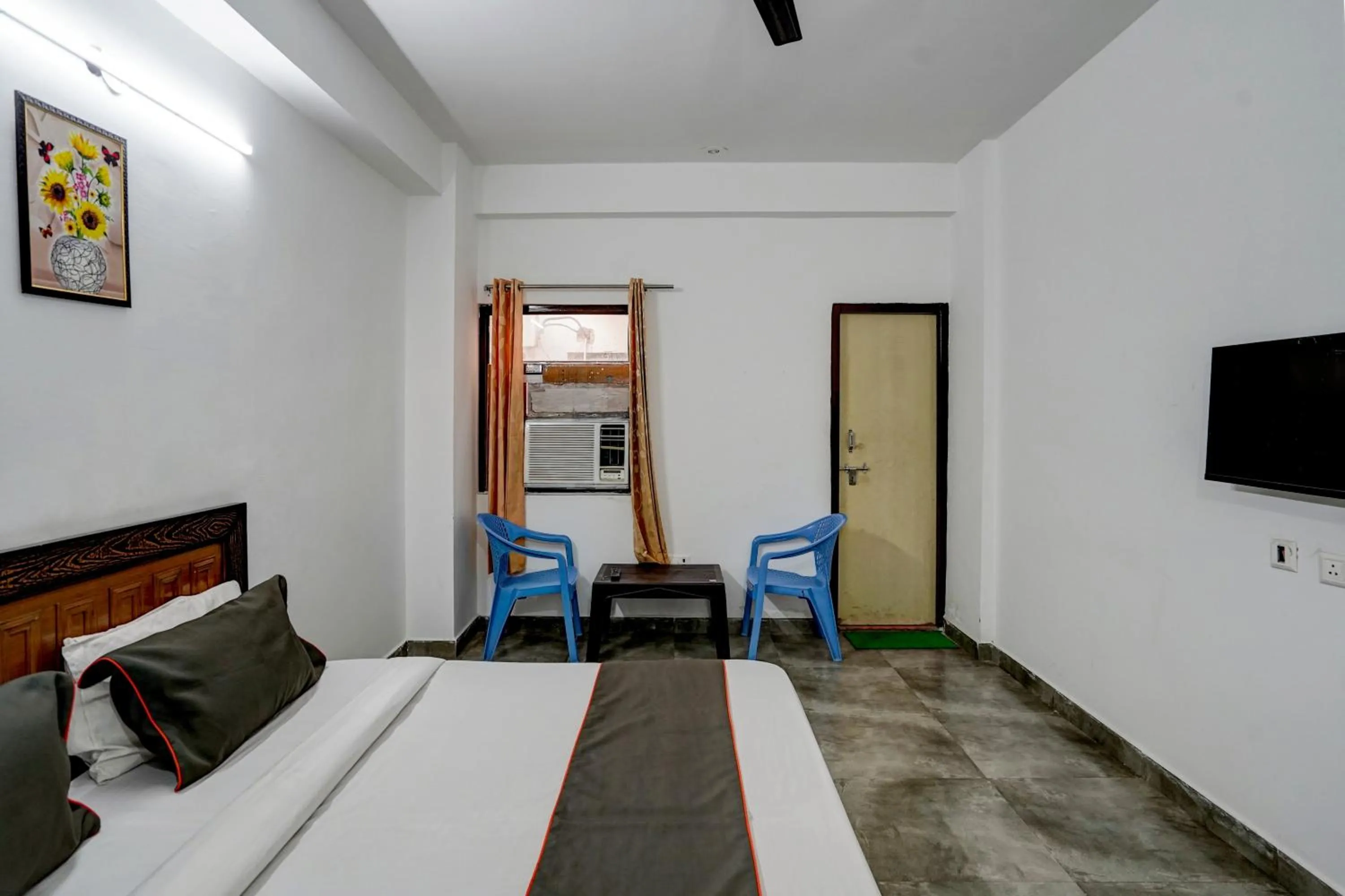 Bedroom, Bed in Hotel O Omi Rooms