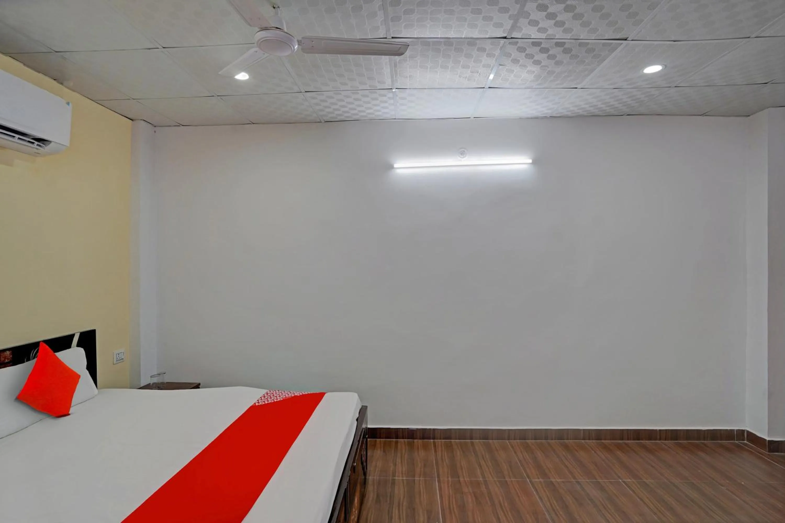 Bedroom, Bed in Hotel O Flagship Zion Hotel And Party Place