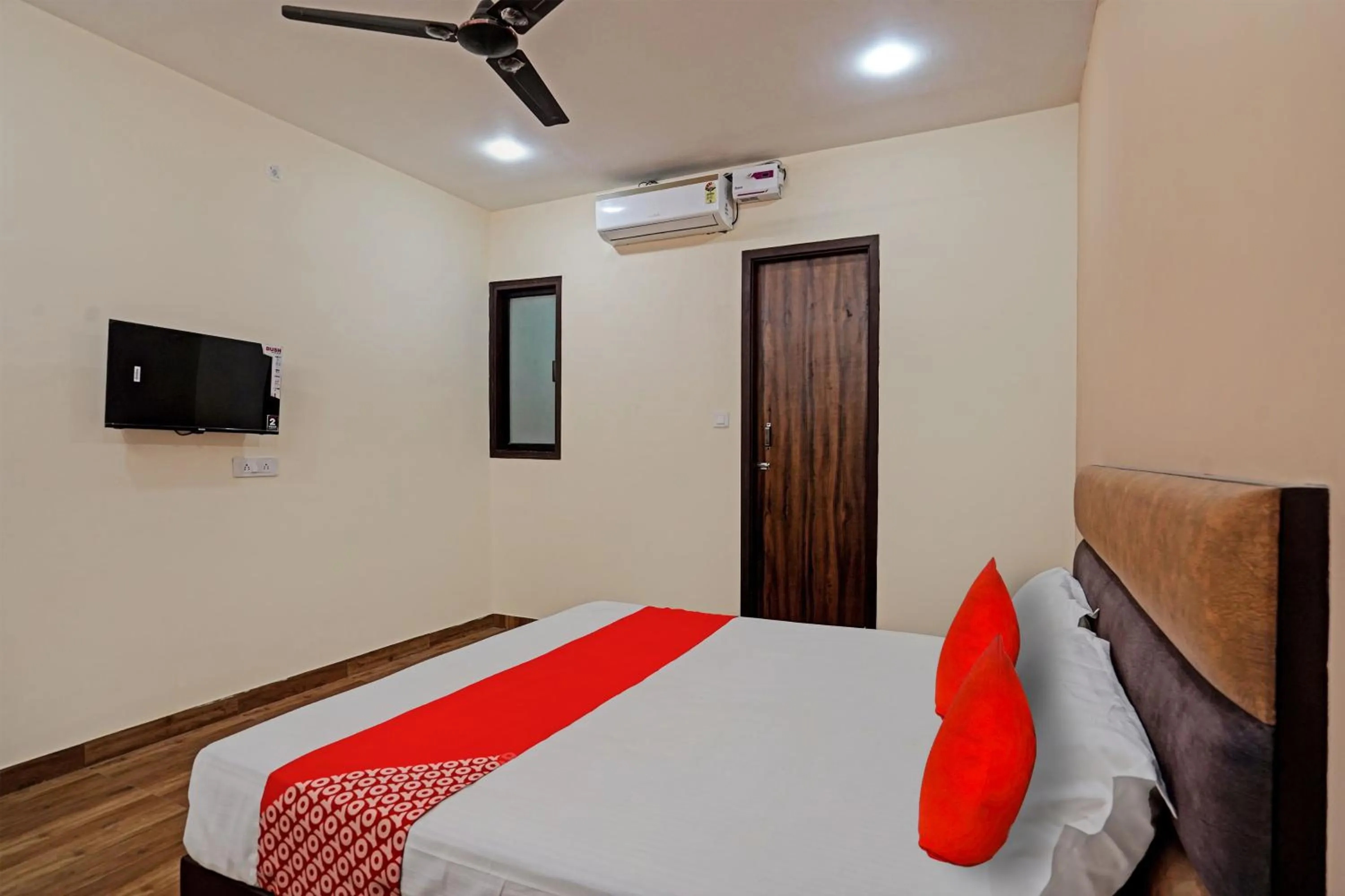 Bedroom, Bed in Hotel O Flagship Hotel Lotus Highway Inn