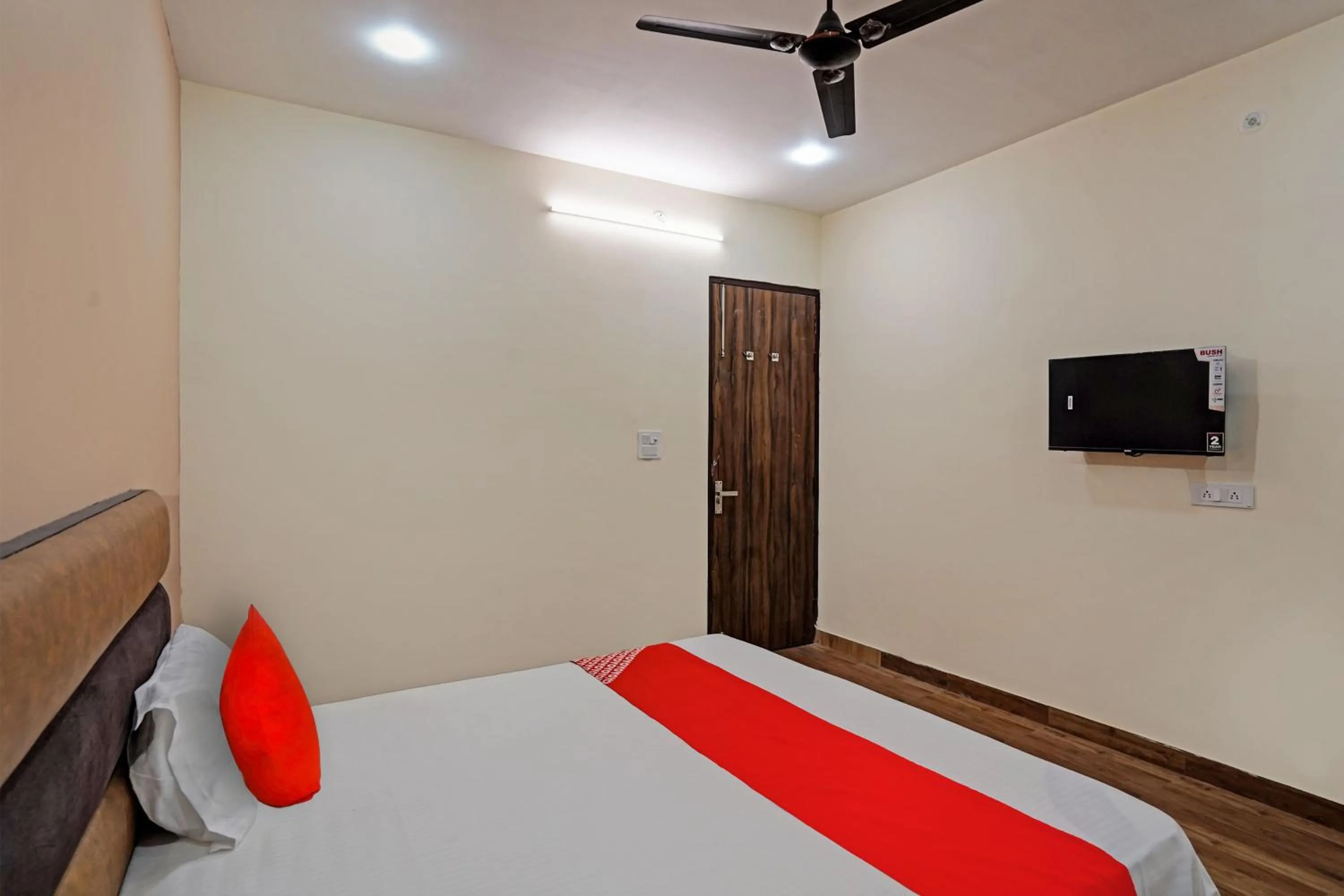 Bedroom, Bed in Hotel O Flagship Hotel Lotus Highway Inn