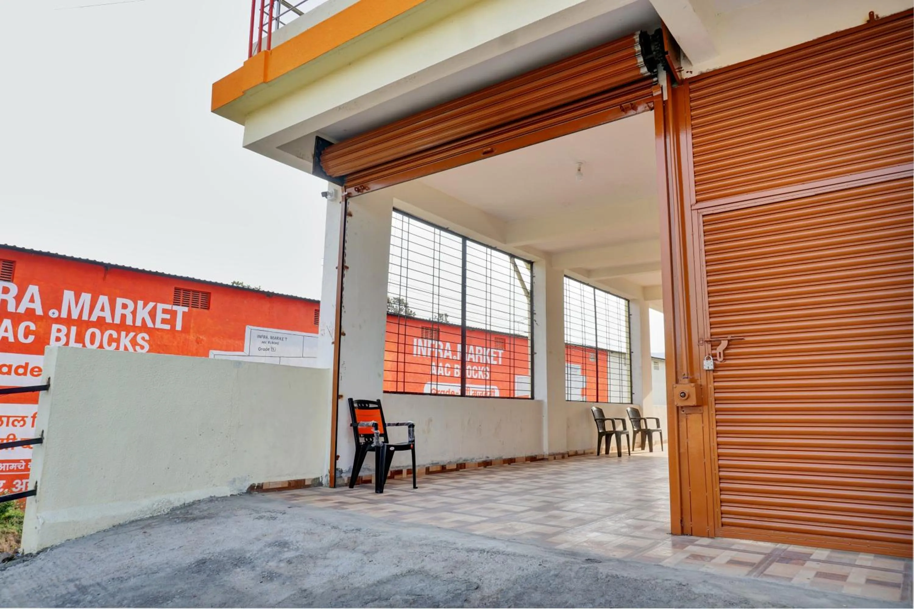Facade/entrance in OYO Flagship Sai Balaji Lodge