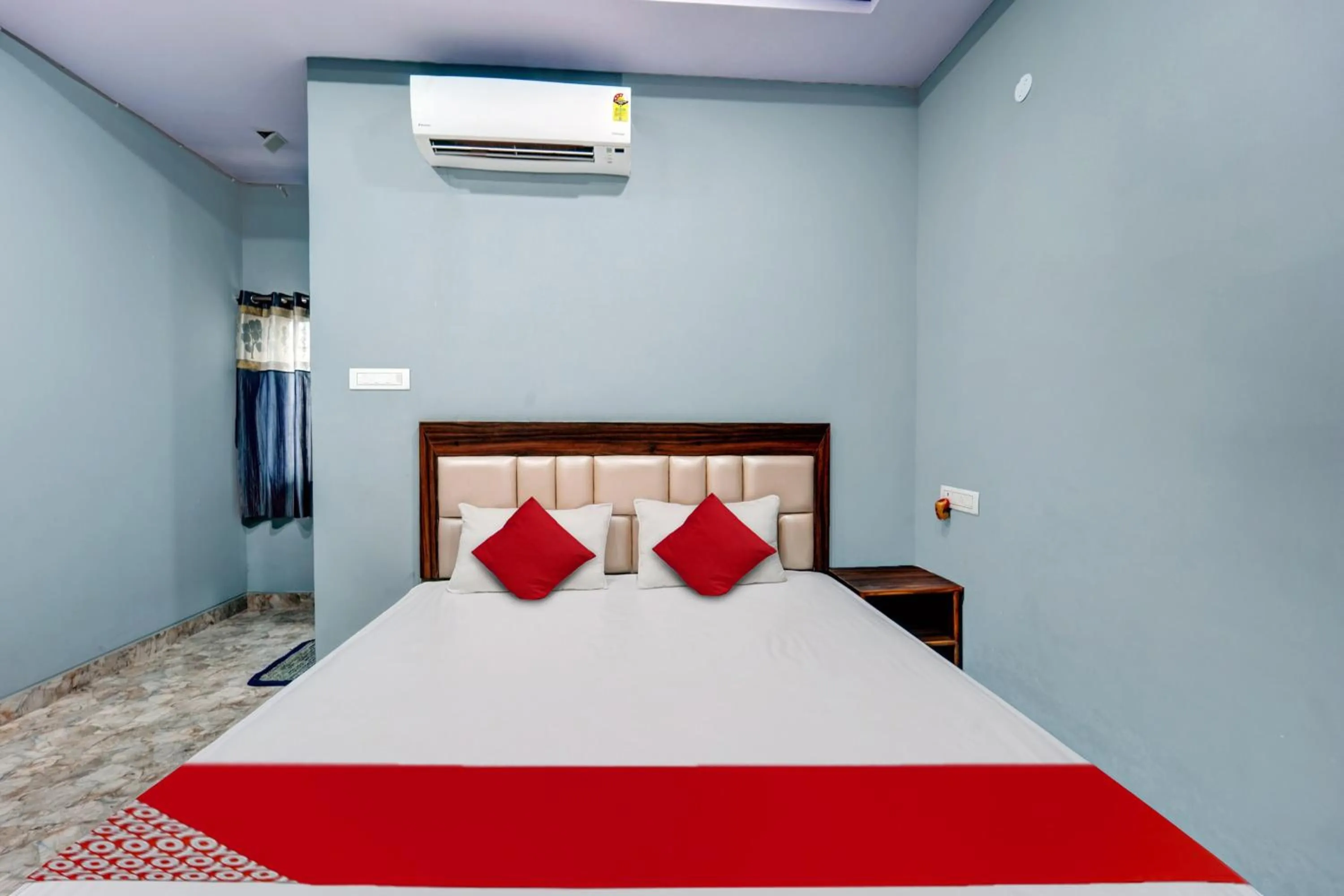 Bedroom, Bed in Hotel O Snug Inn