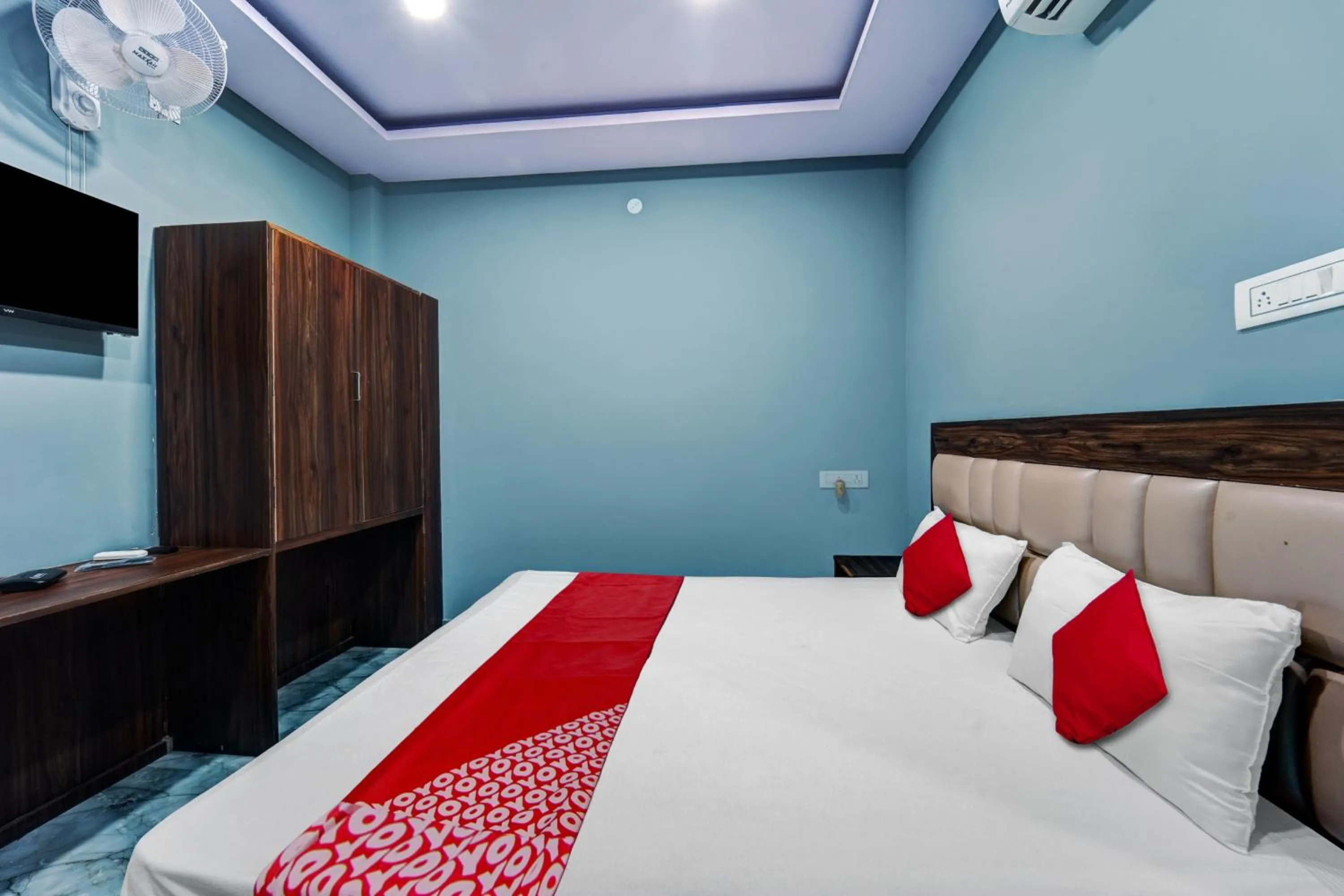 Bedroom, Bed in Hotel O Snug Inn