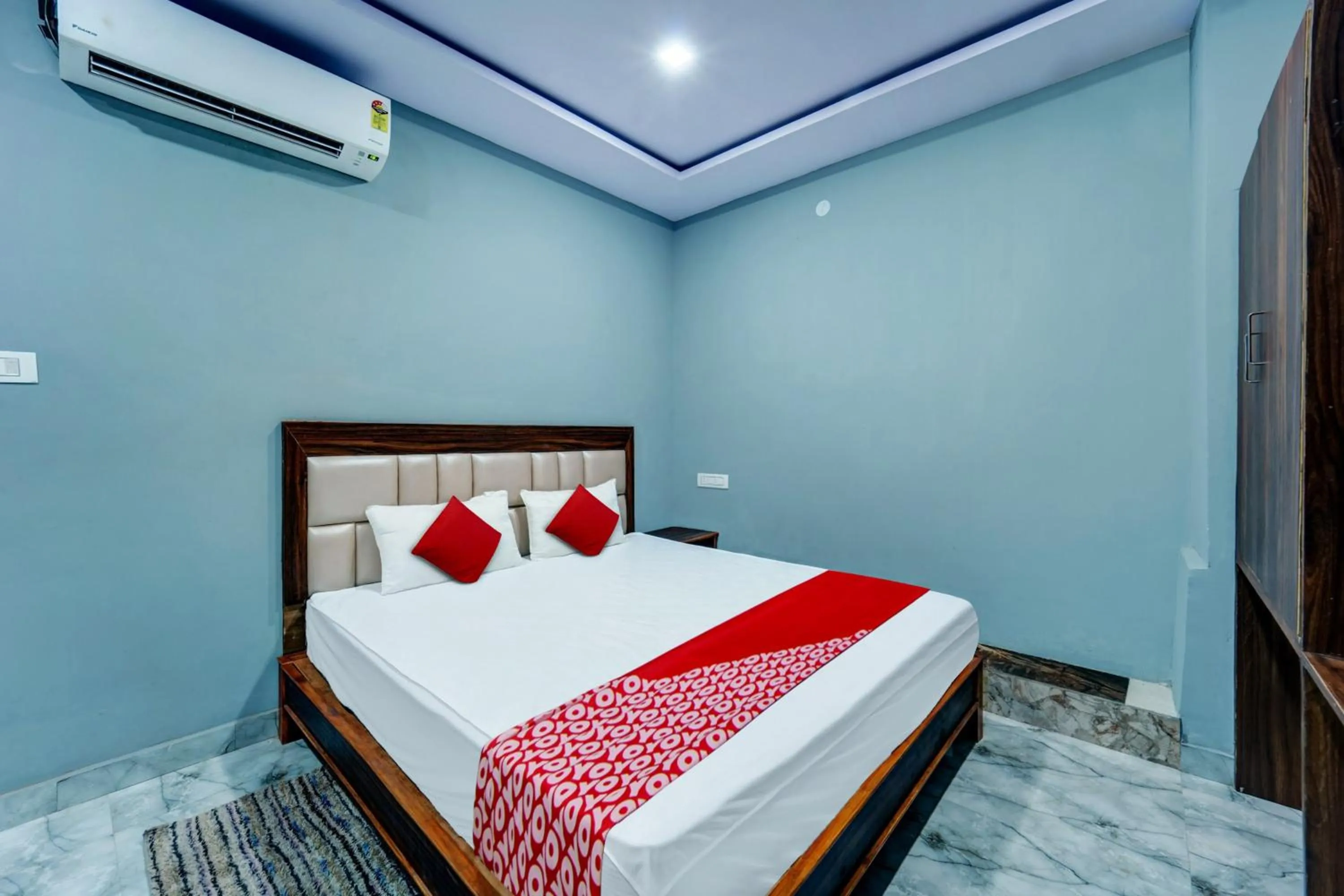 Bedroom, Bed in Hotel O Snug Inn