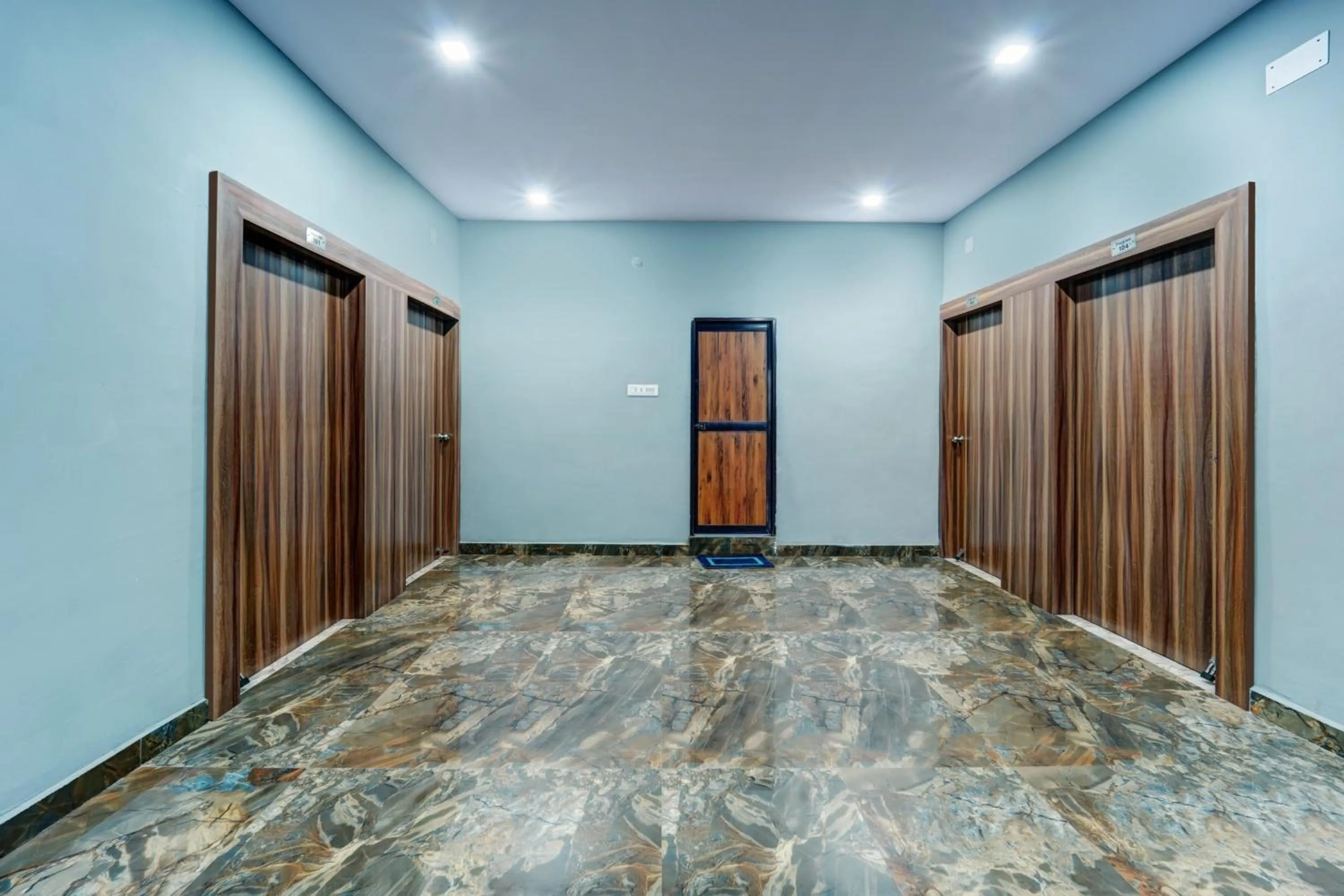 Lobby or reception in Hotel O Snug Inn