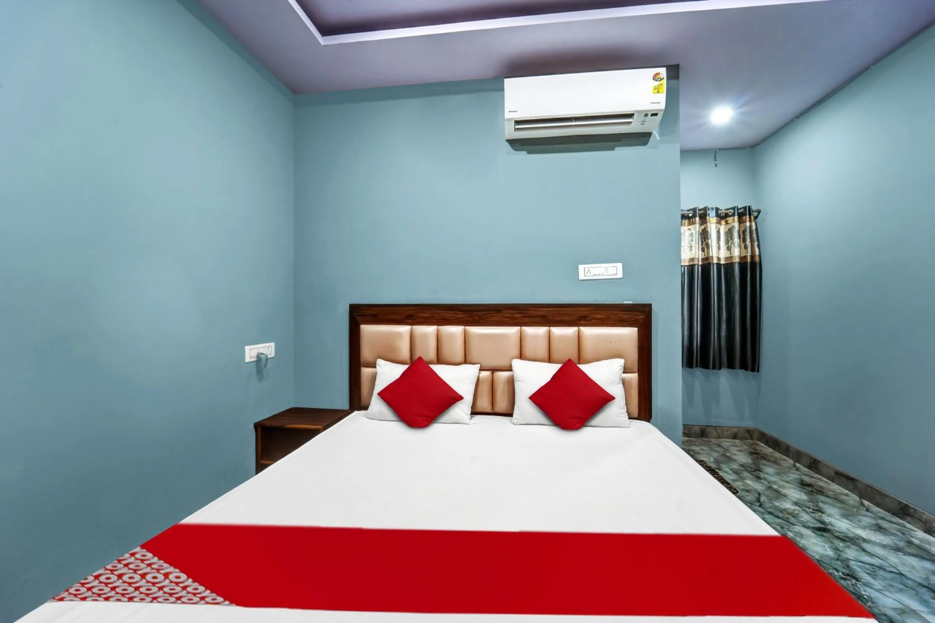 Bedroom, Bed in Hotel O Snug Inn