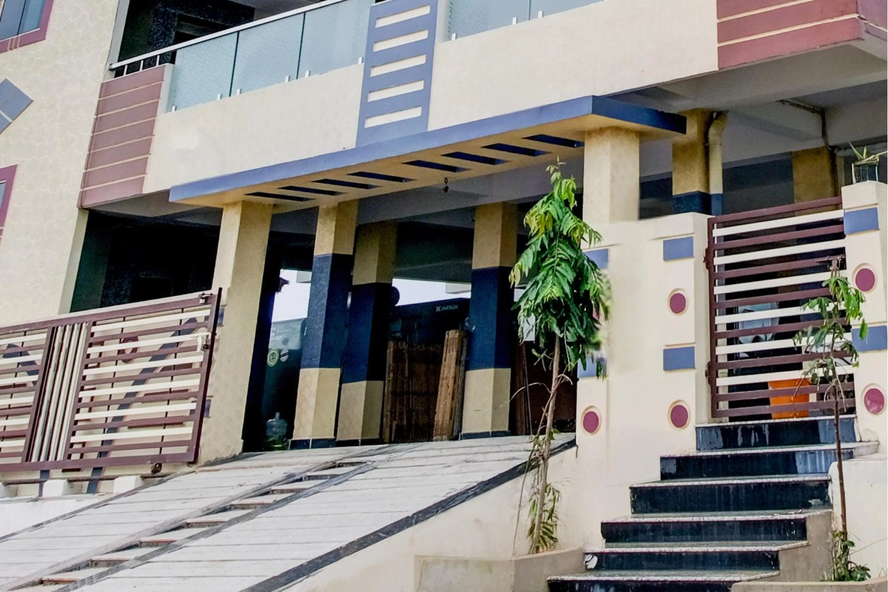 Facade/entrance in Super Hotel O Ramavarapadu Near PVR Icon