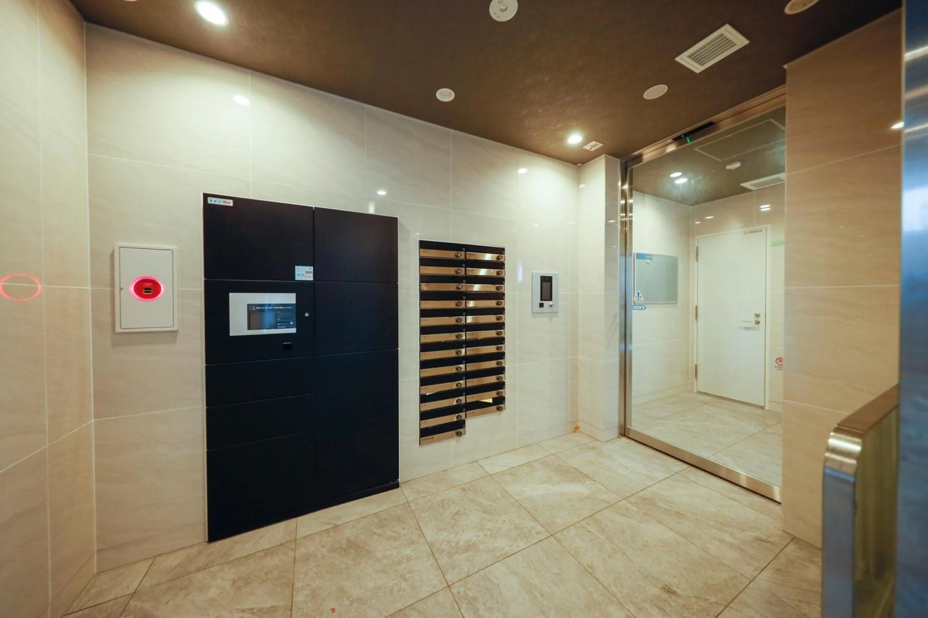 Seaside Tamachi by Tranova