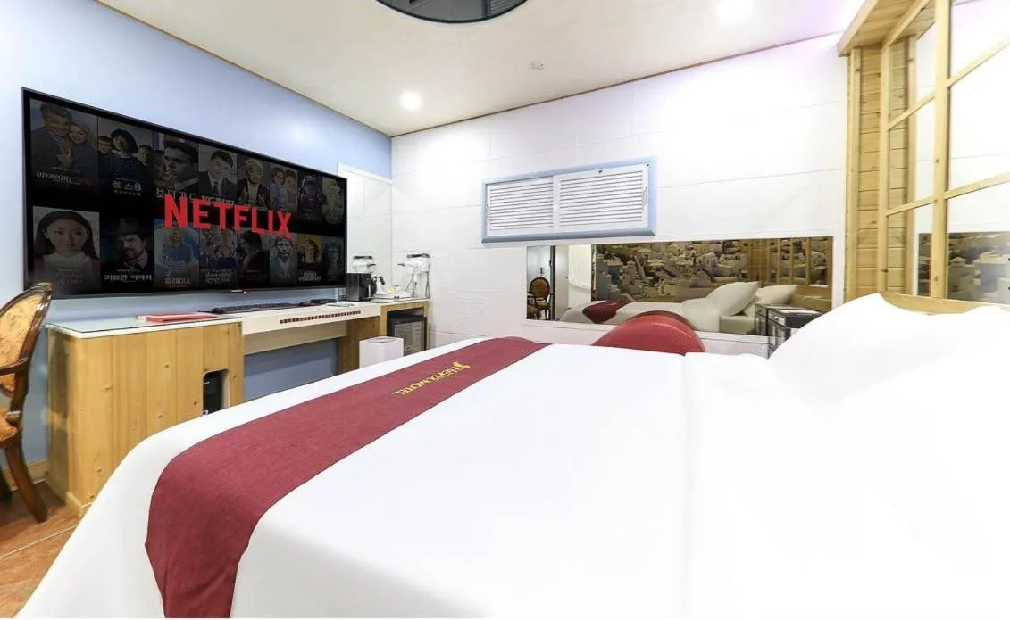 Bed in Hera drive in hotel