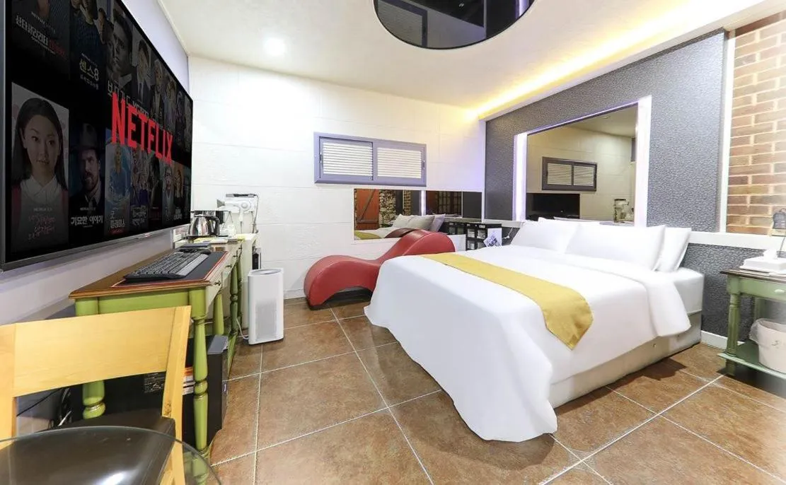 Bed in Hera drive in hotel