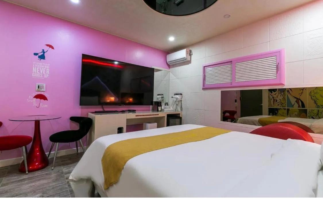 Bed in Hera drive in hotel