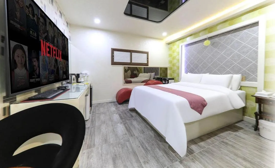 Bed in Hera drive in hotel