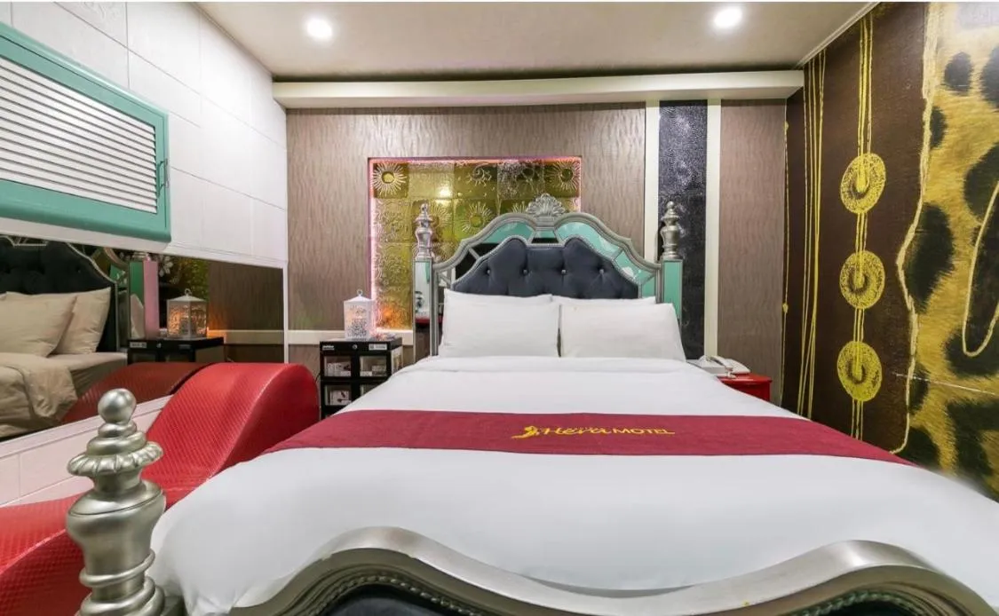Bed in Hera drive in hotel