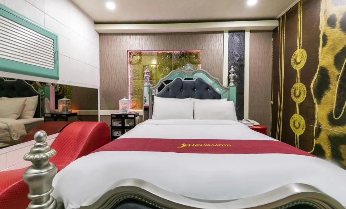 Bed in Hera drive in hotel