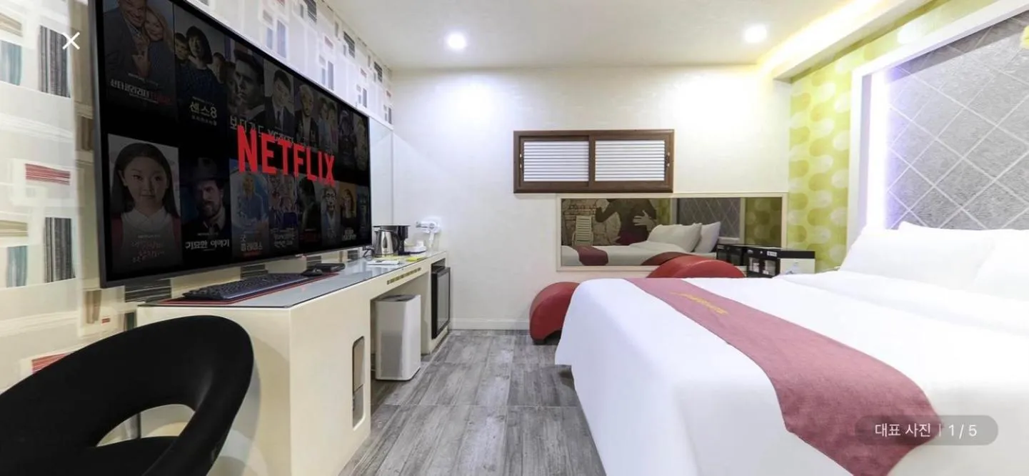 Bed in Hera drive in hotel