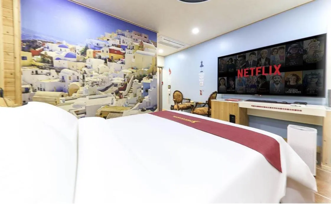 Bed in Hera drive in hotel