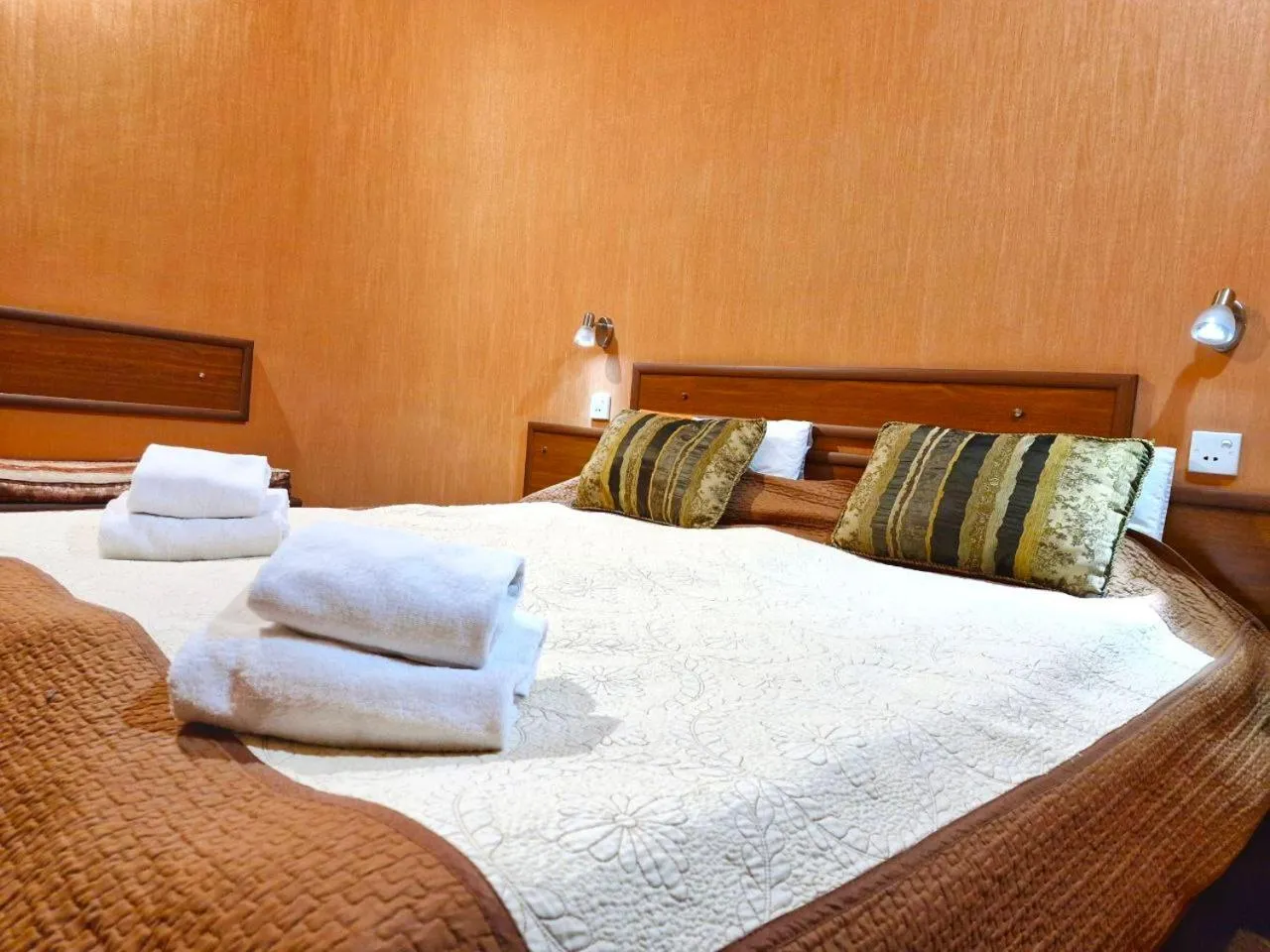 Photo of the whole room, Bed in Hotel Pavo