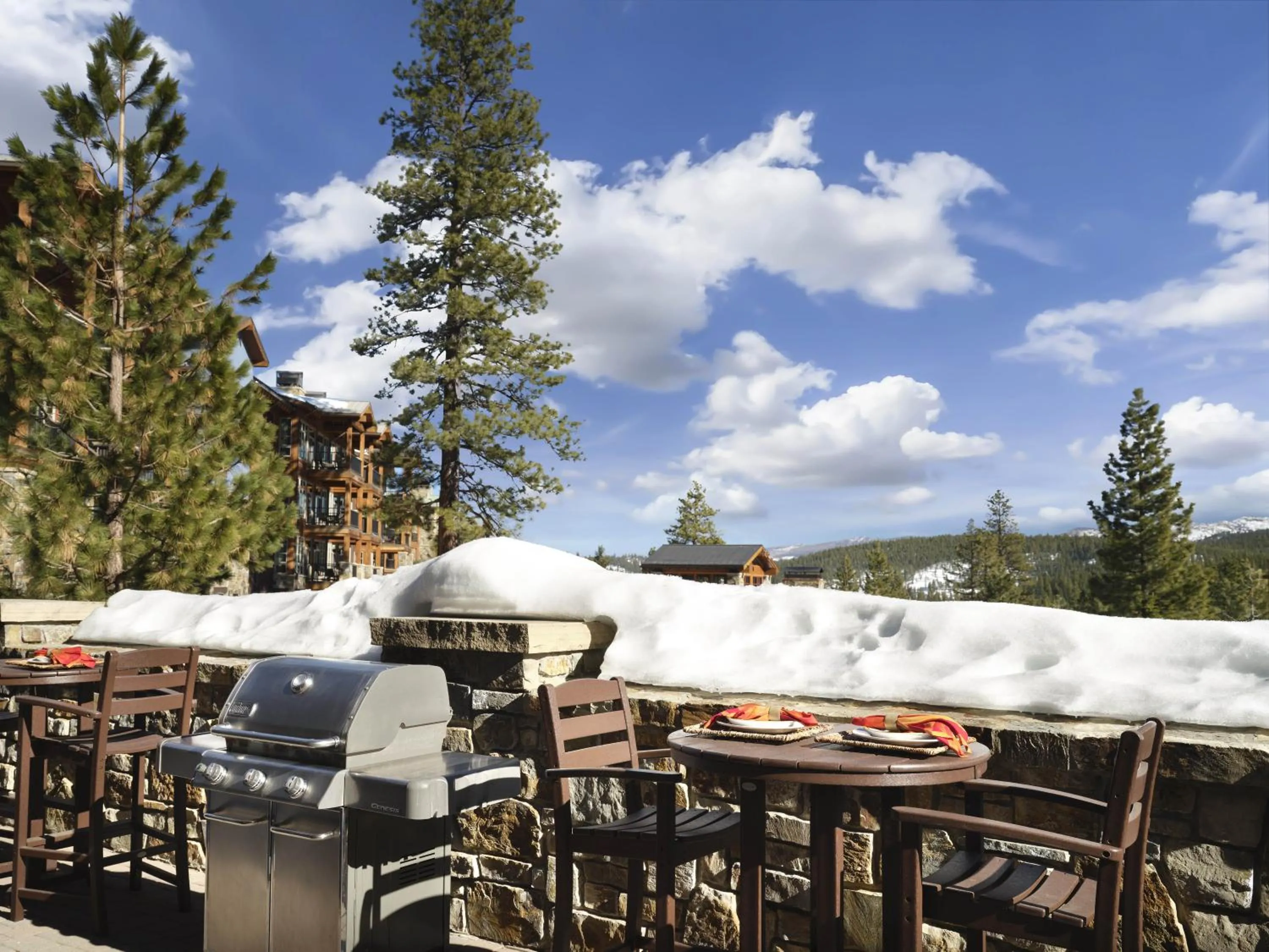 BBQ facilities in Hyatt Vacation Club at Northstar Lodge
