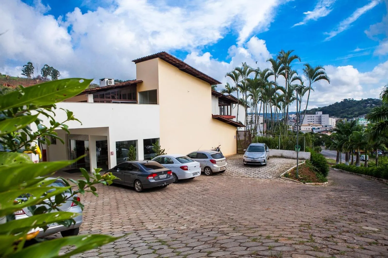 Facade/entrance in Mundial Parque Hotel