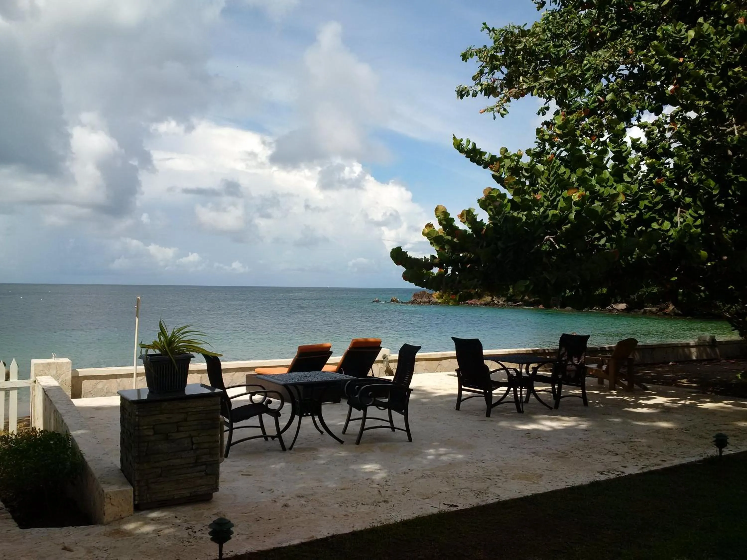 Sunset Shores Beach Hotel