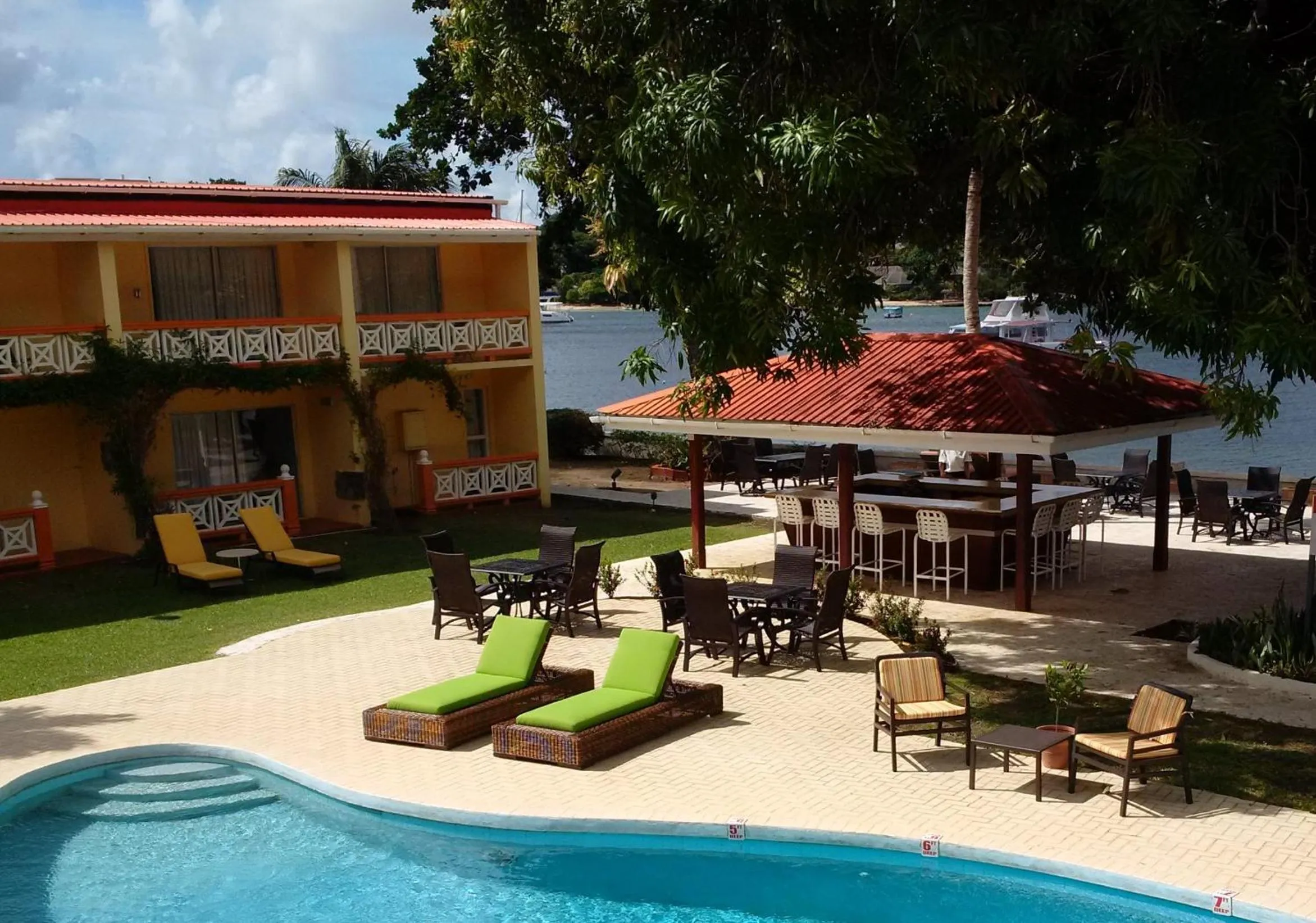 Pool view in Sunset Shores Beach Hotel