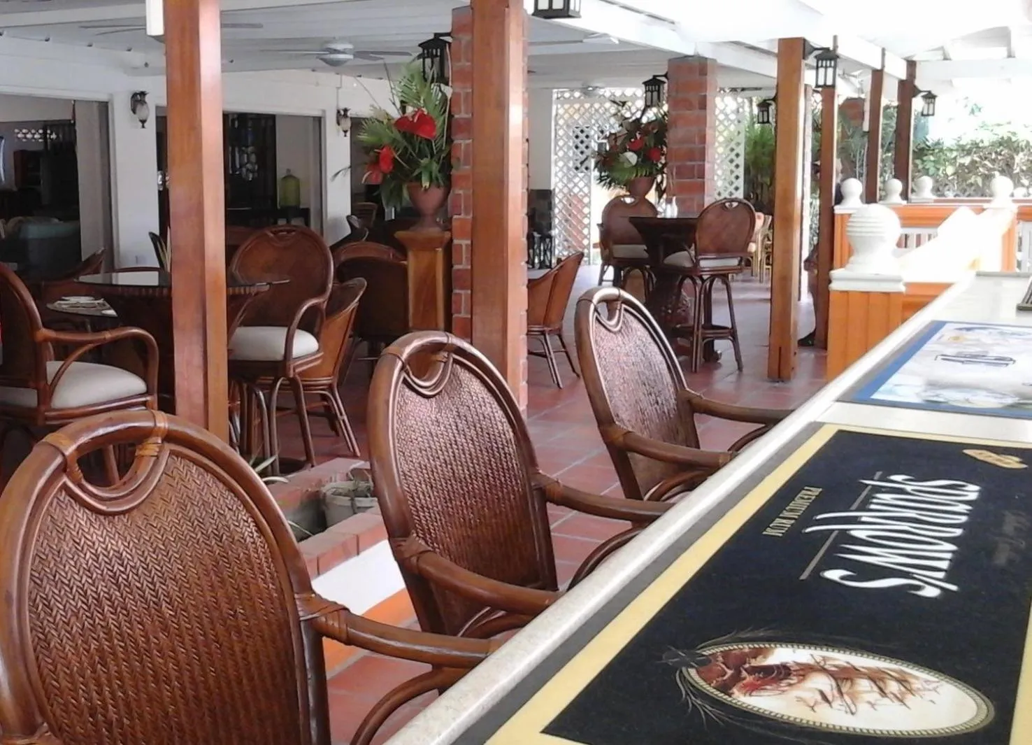 Restaurant/places to eat in Sunset Shores Beach Hotel