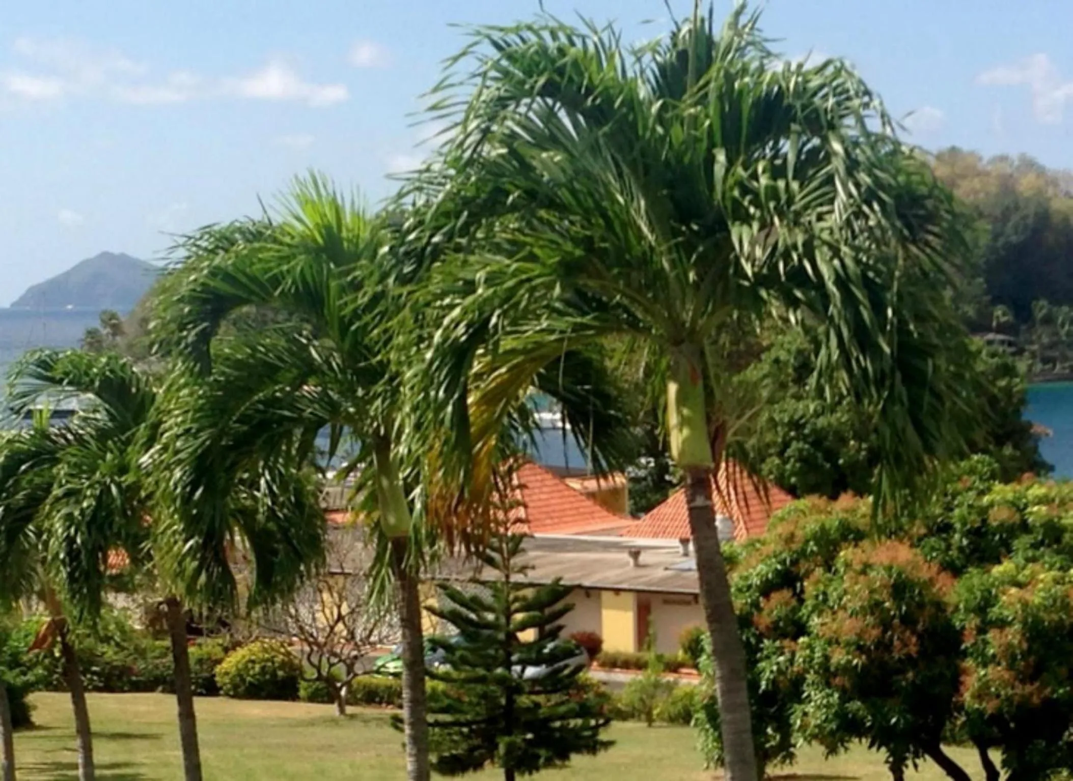 Facade/entrance in Sunset Shores Beach Hotel