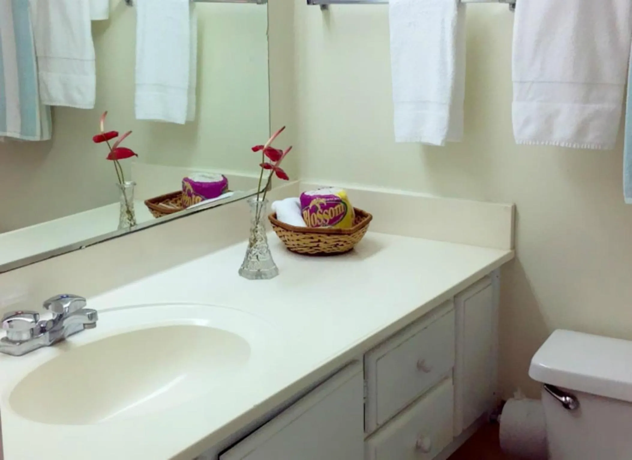 Bathroom in Sunset Shores Beach Hotel