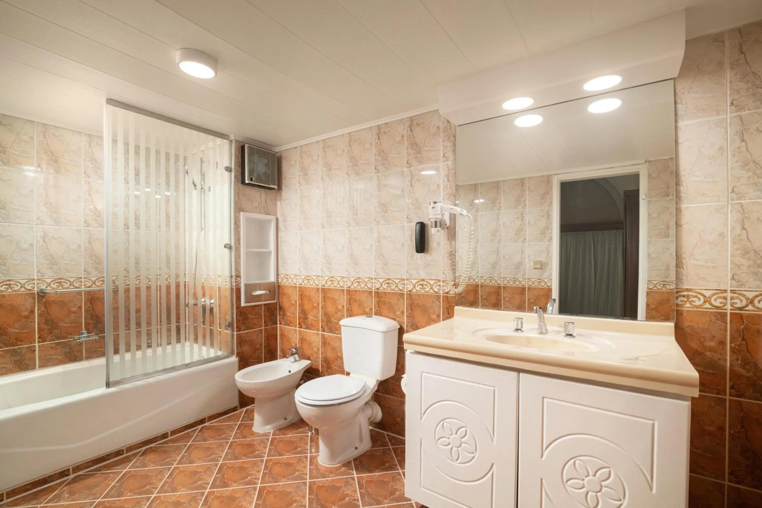 Bathroom in JAZ Pyramids Resort