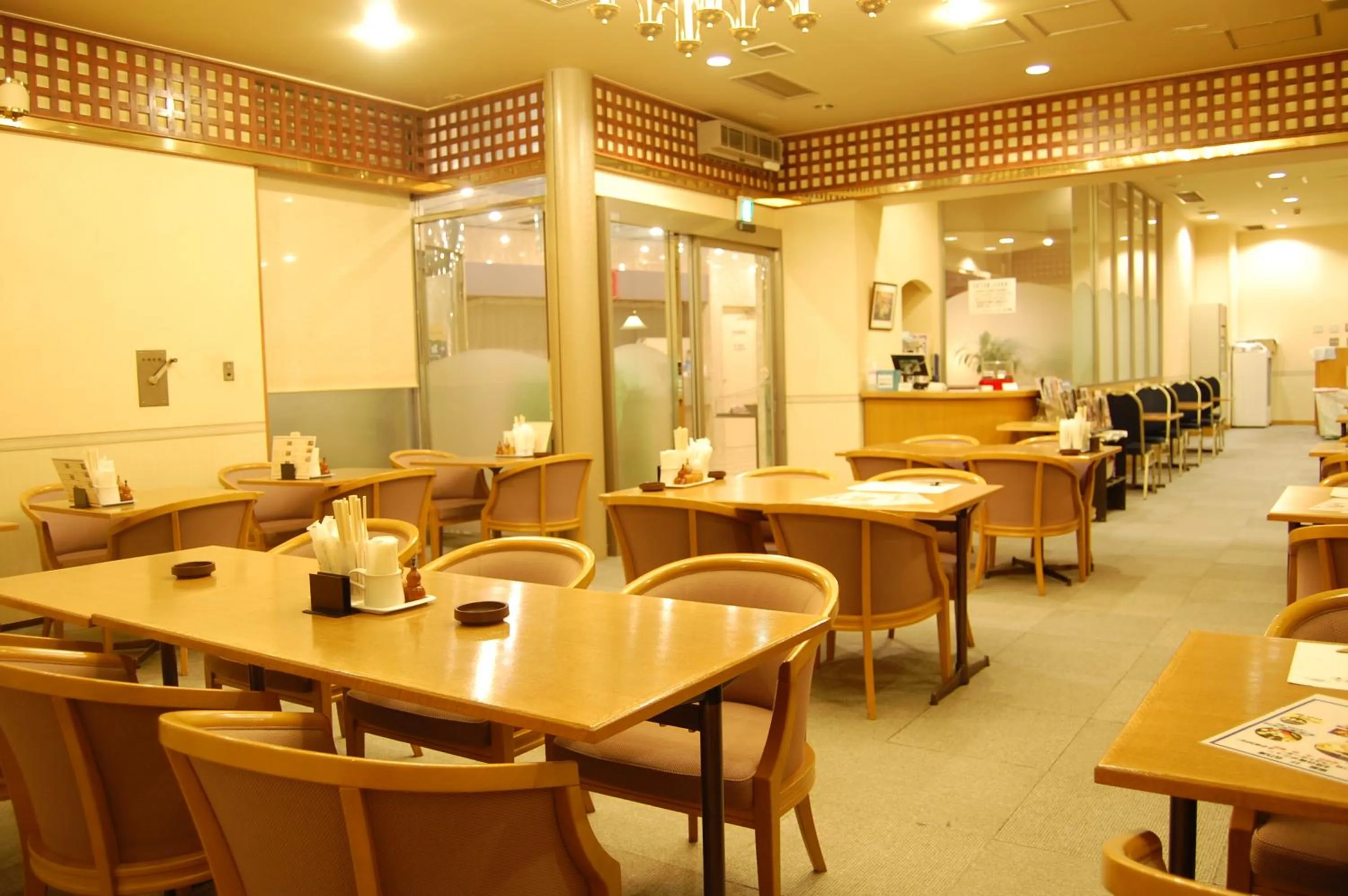 Restaurant/places to eat in Hotel Sunroute Aomori
