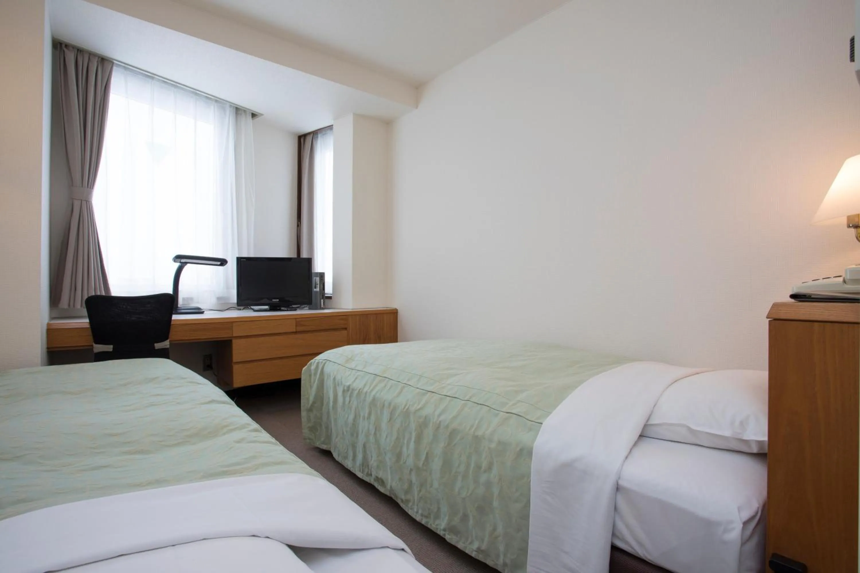 Photo of the whole room in Hotel Sunroute Aomori