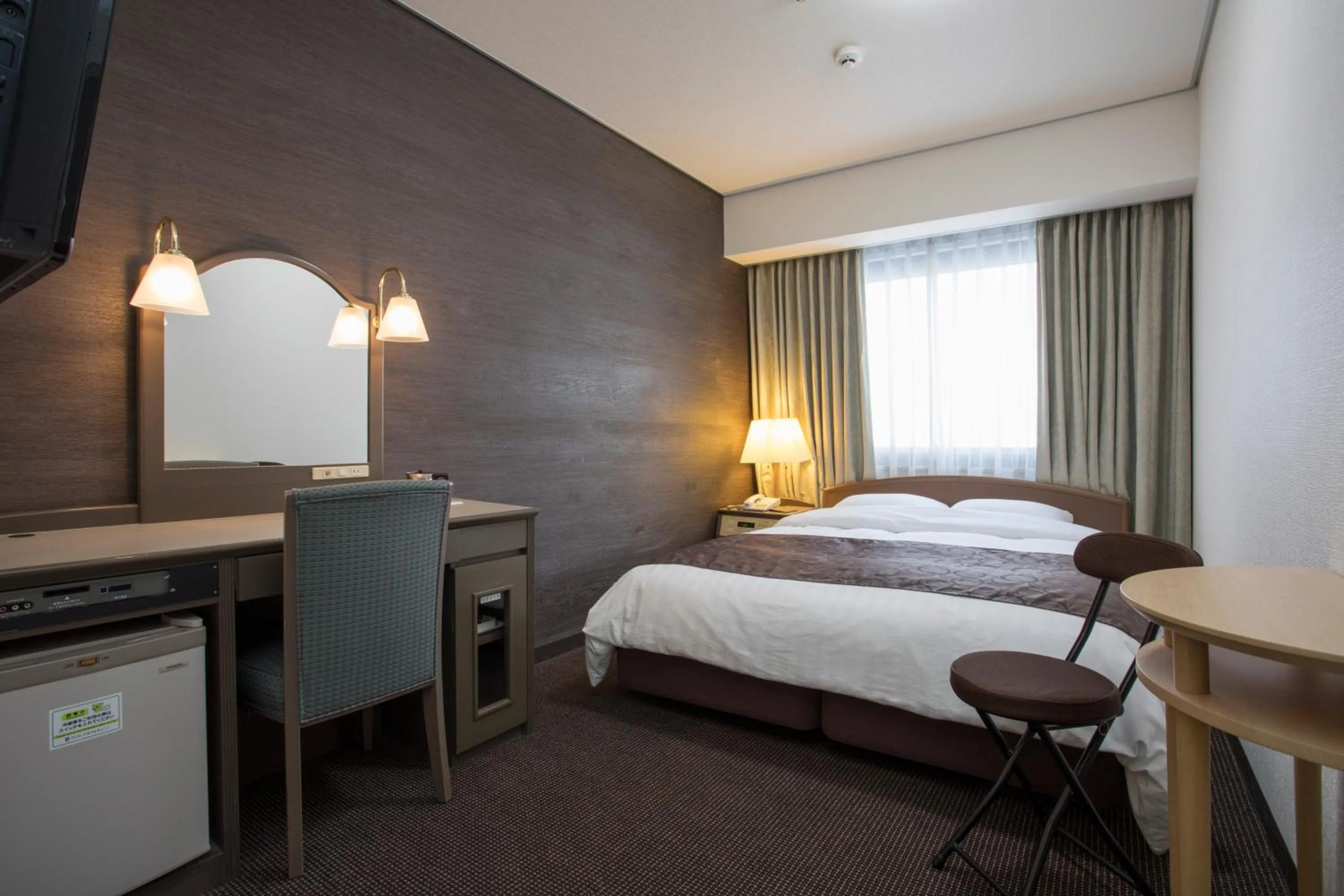 Photo of the whole room in Hotel Sunroute Aomori