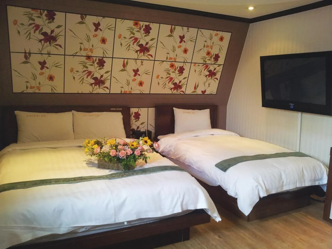 Photo of the whole room, Bed in Suncheon Nobless Hotel