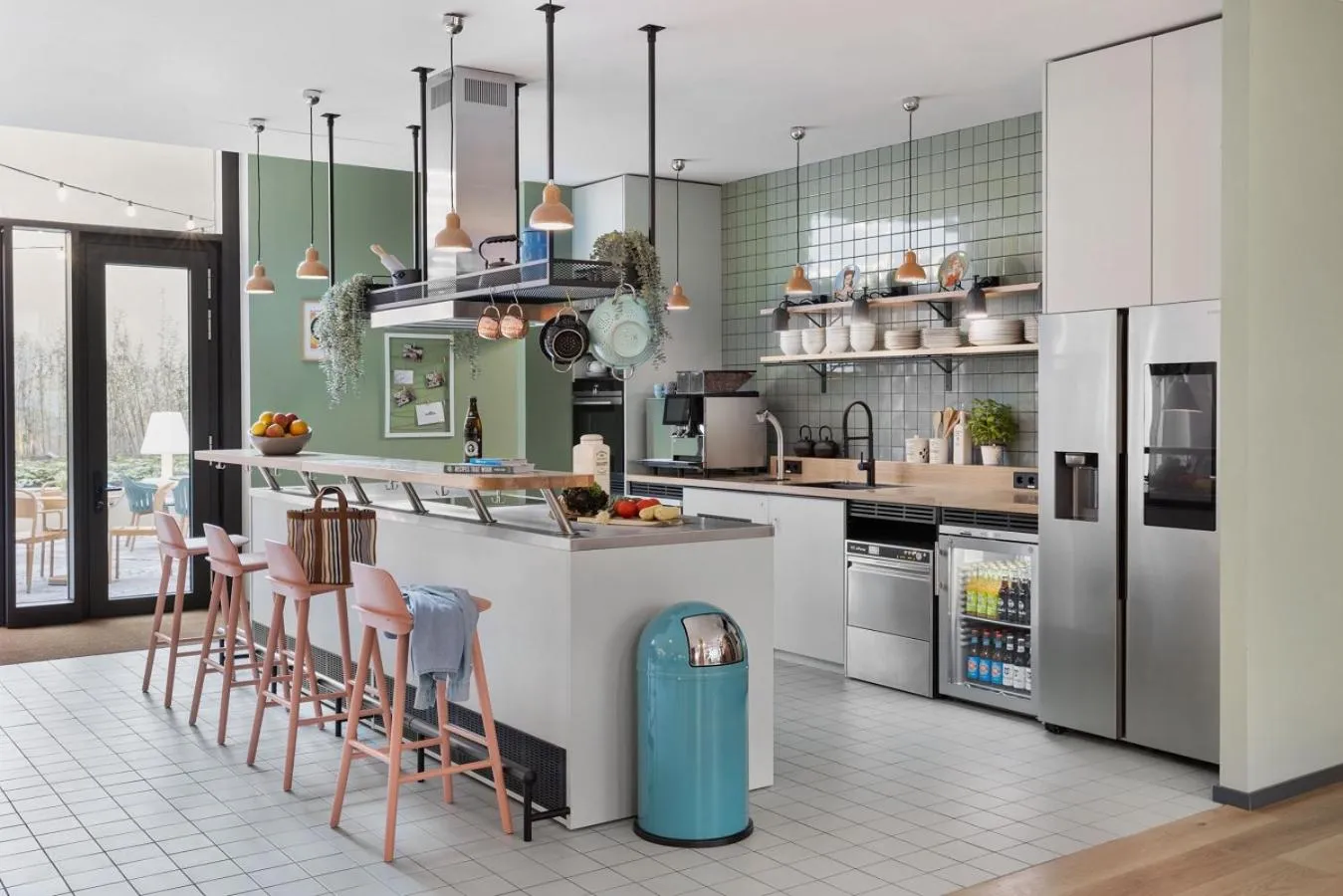 Communal kitchen in Stay KooooK Leipzig City - Online Check In