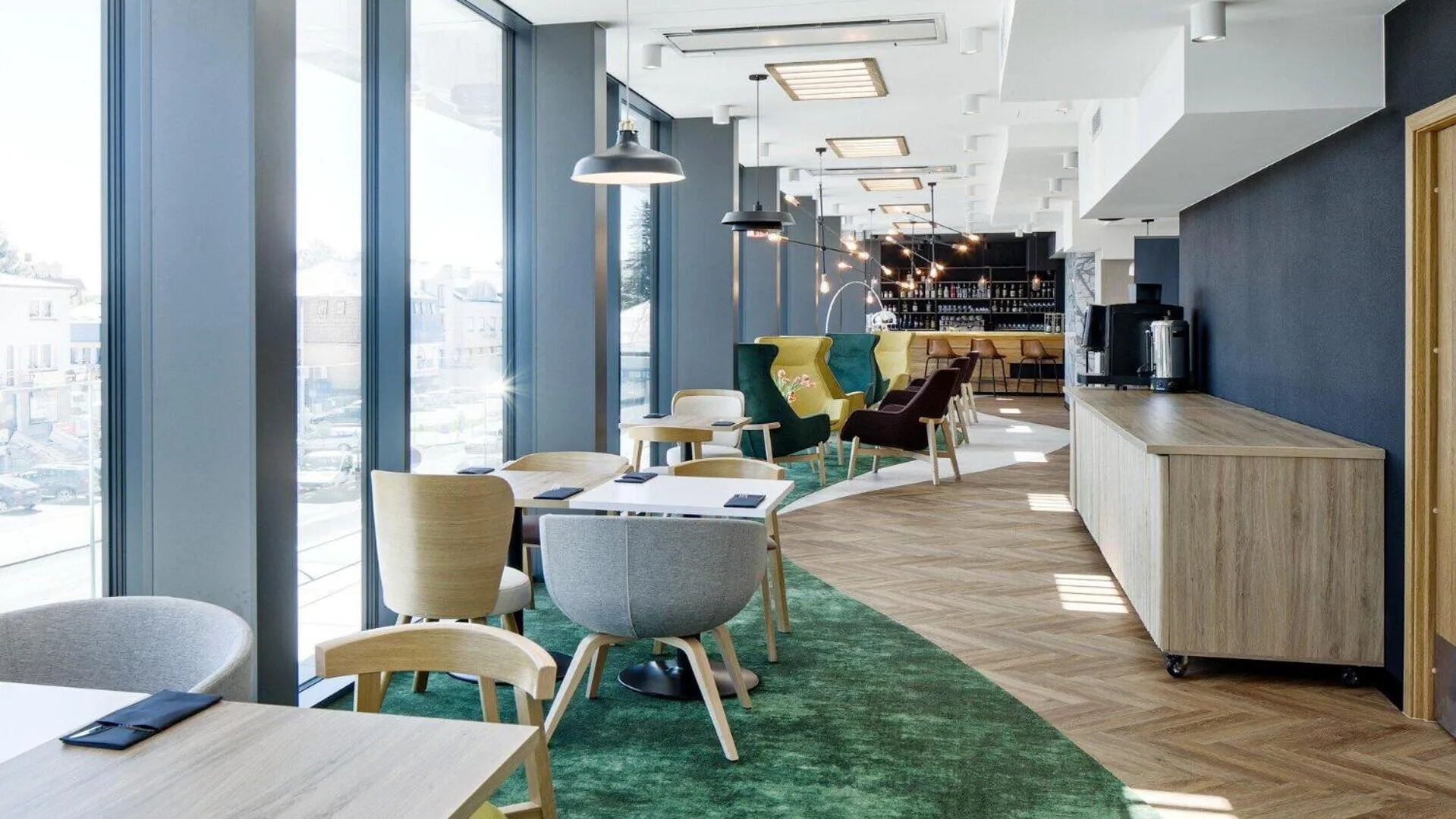 Lobby or reception in B&B HOTEL Tomaszów Lubelski