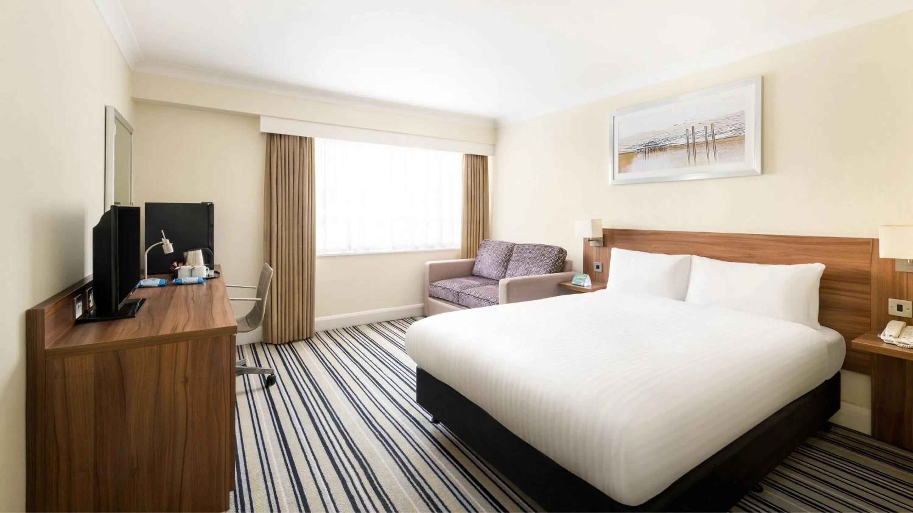 Photo of the whole room, Bed in Holiday Inn Brighton Seafront by IHG