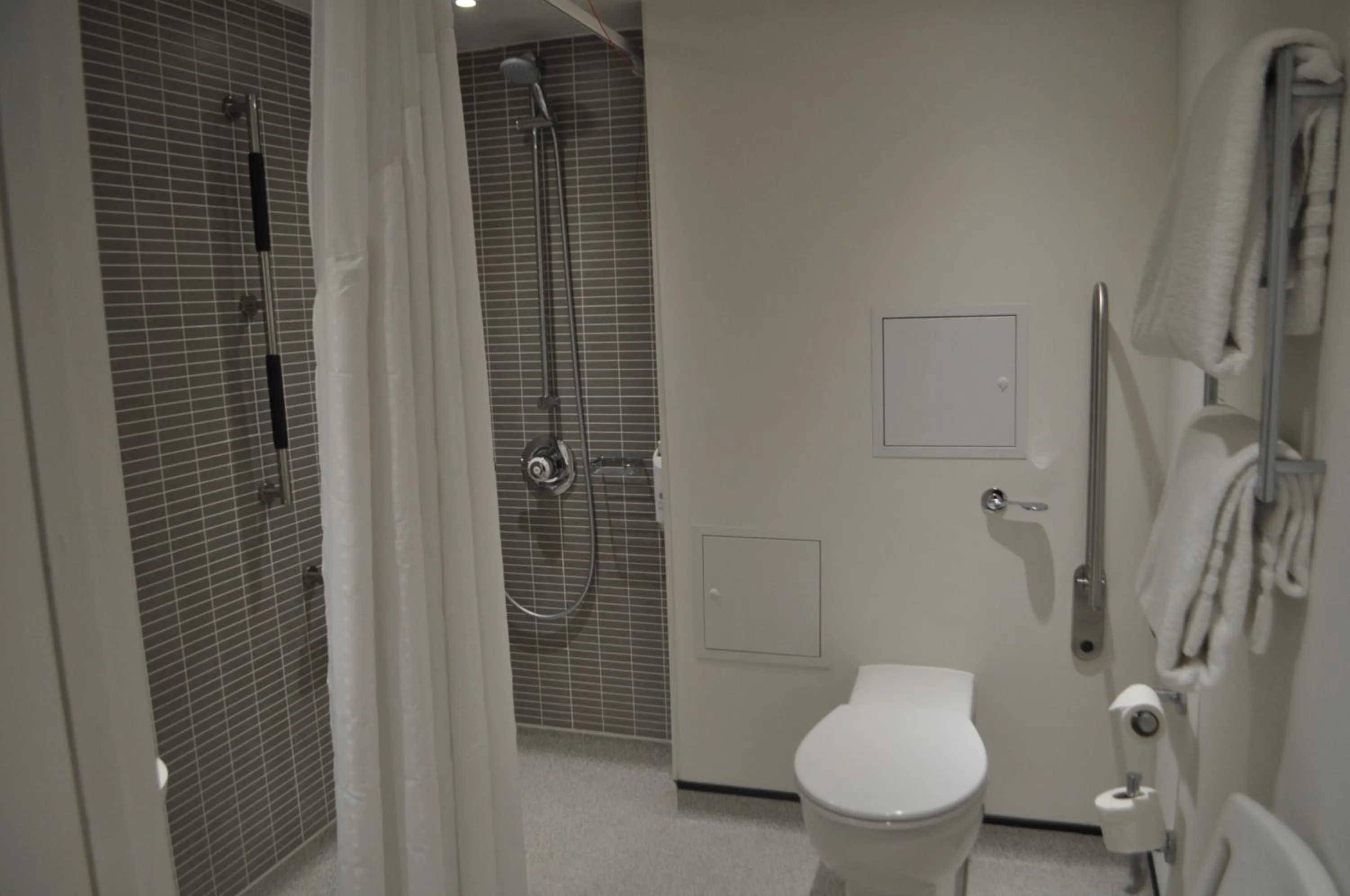 Photo of the whole room in Holiday Inn Brighton Seafront by IHG