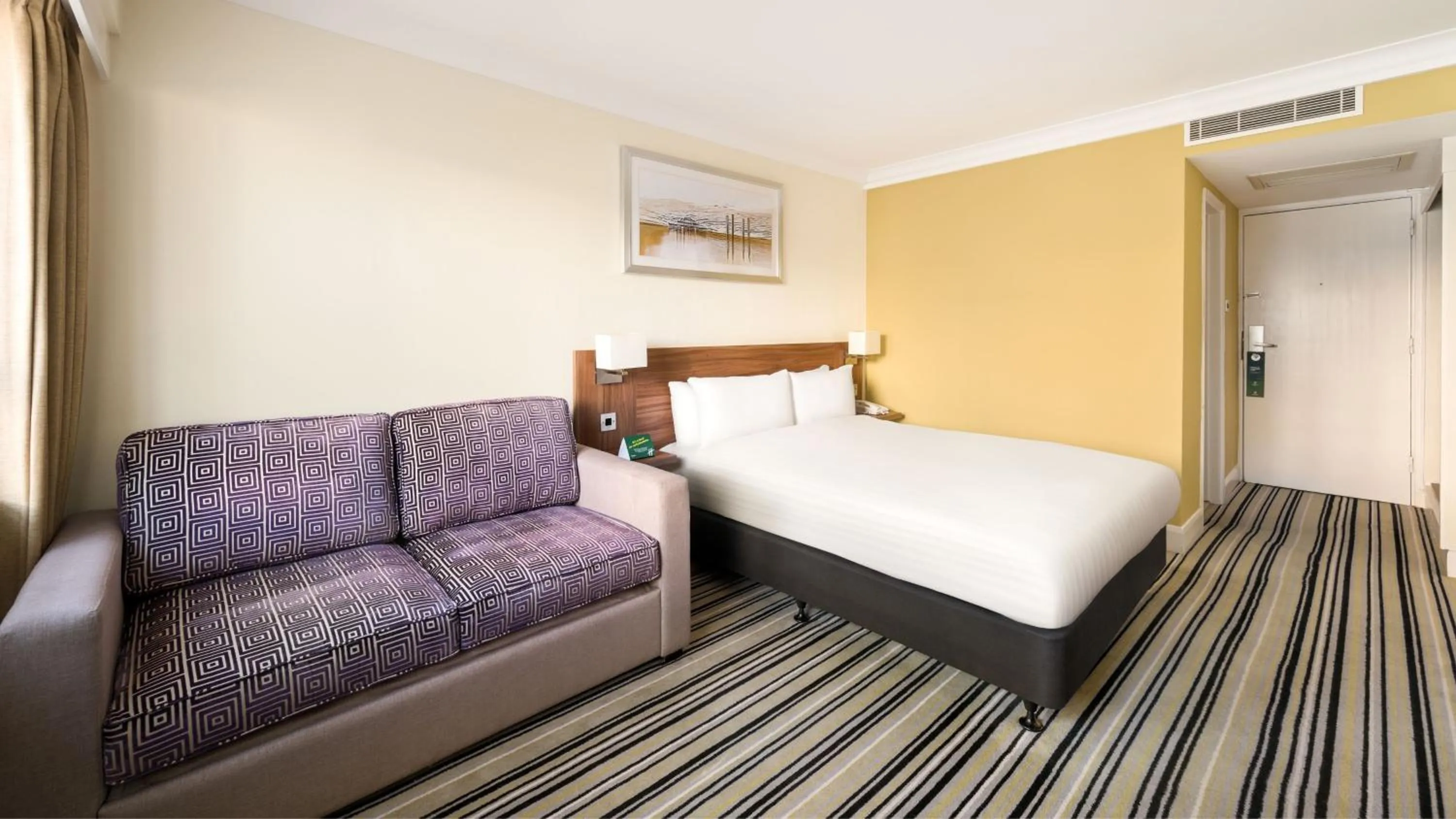 Photo of the whole room, Bed in Holiday Inn Brighton Seafront by IHG