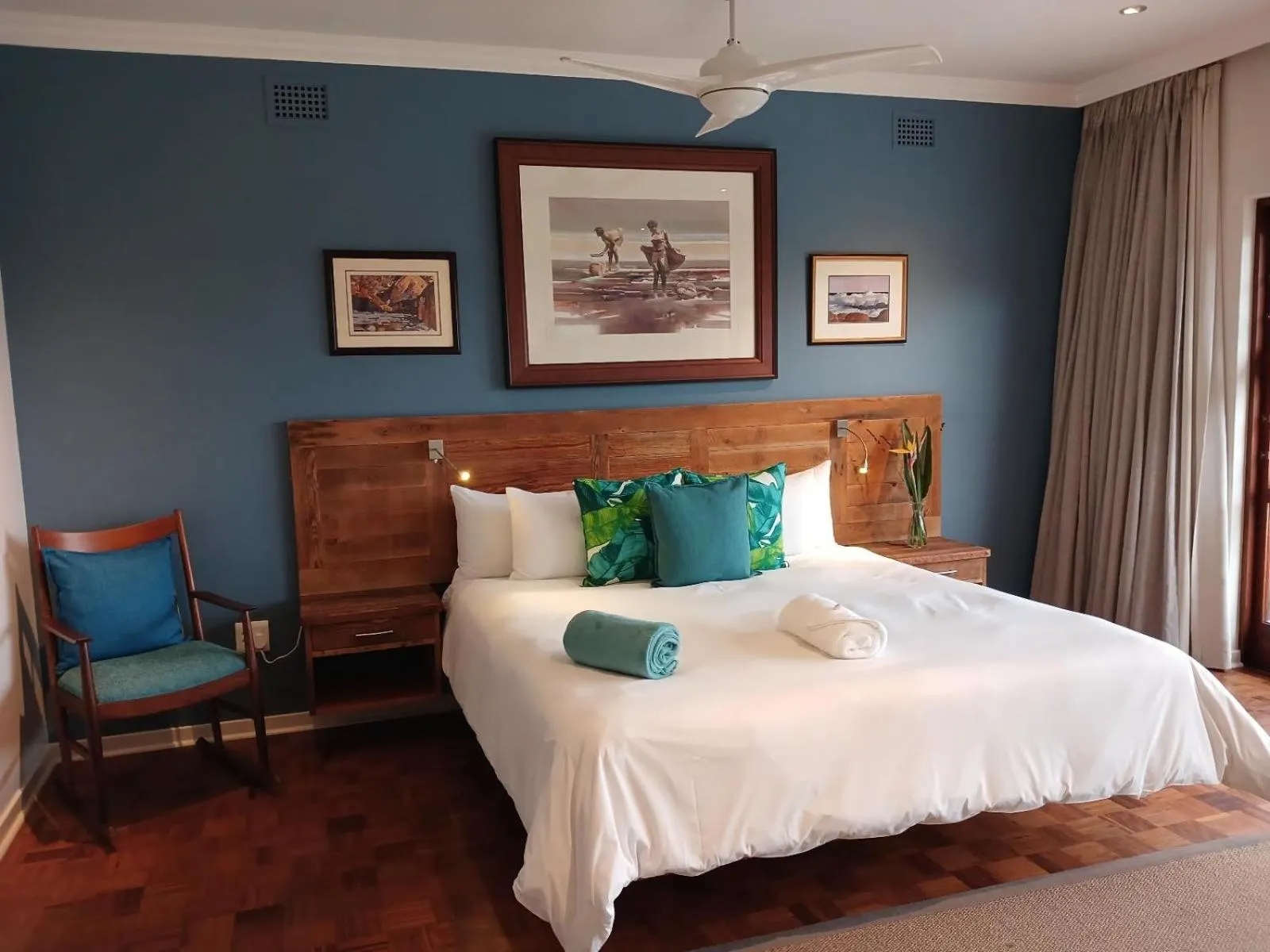 Deluxe Triple Room - single occupancy in Ocean Gaze Bed and Breakfast
