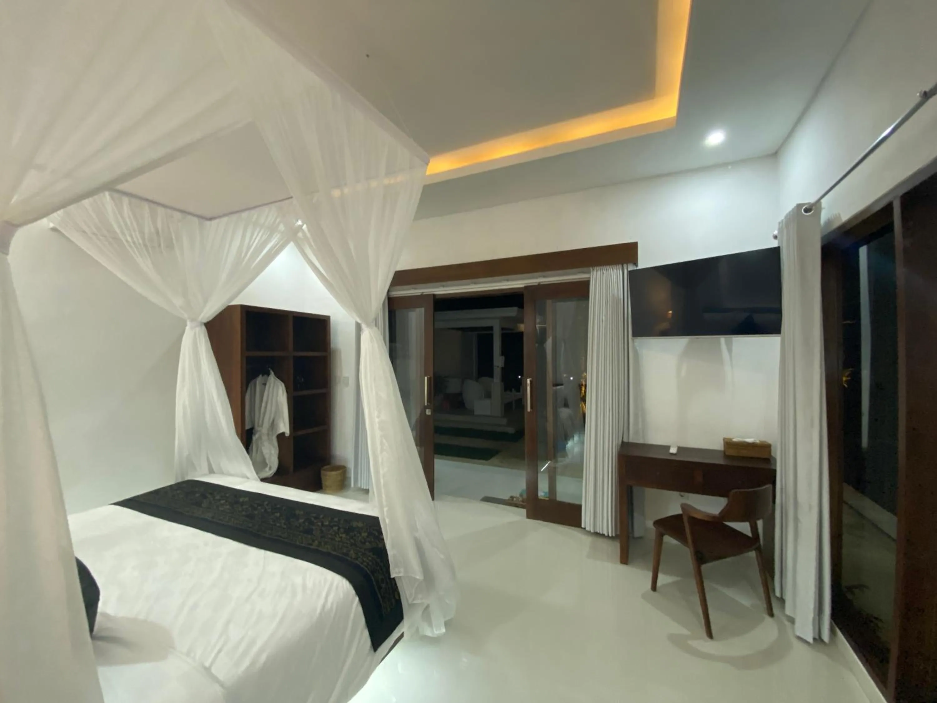 Bed in Namika Villas Ubud