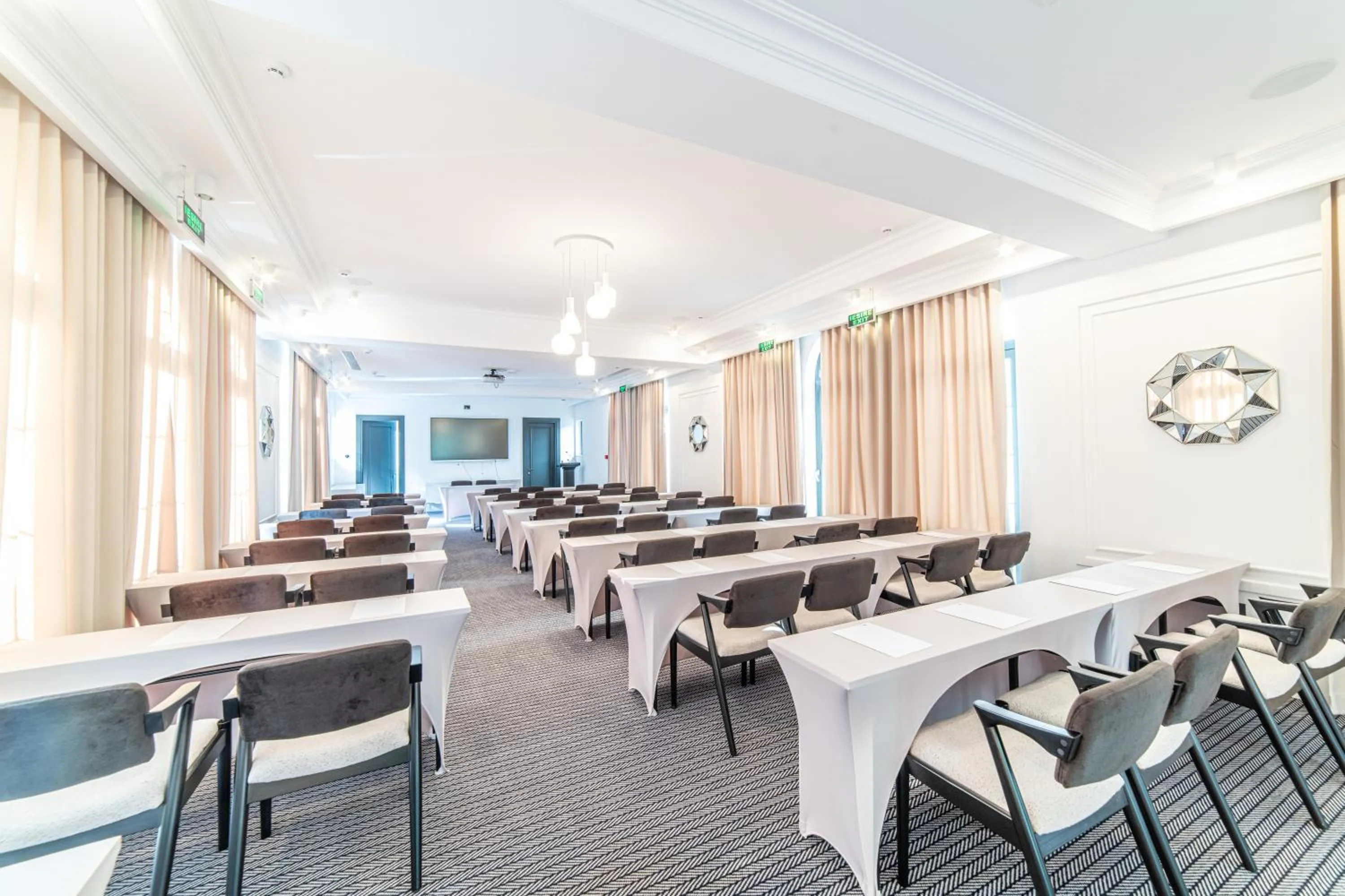 Meeting/conference room in ZET Hotel