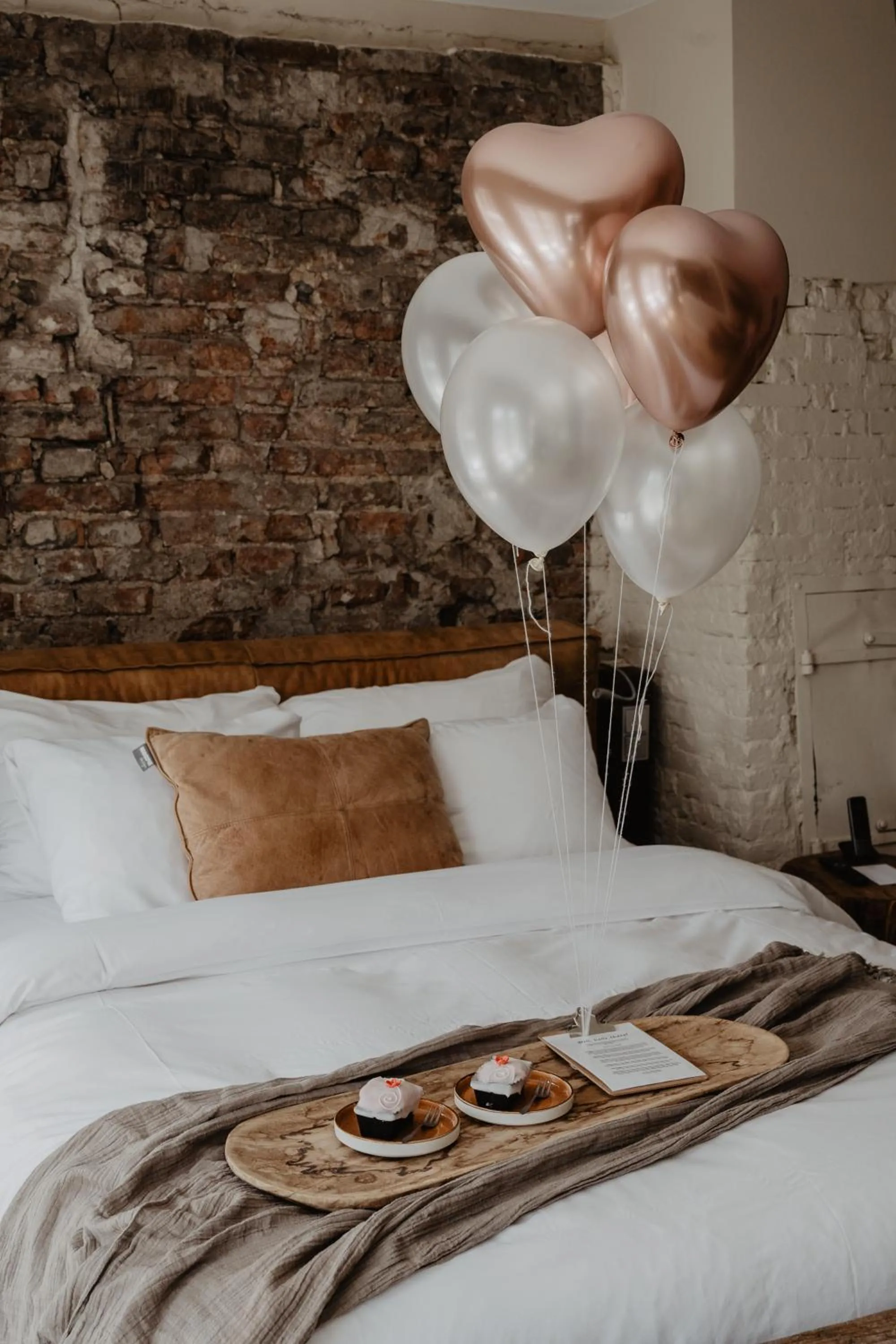 Bed in Mother Goose Hotel