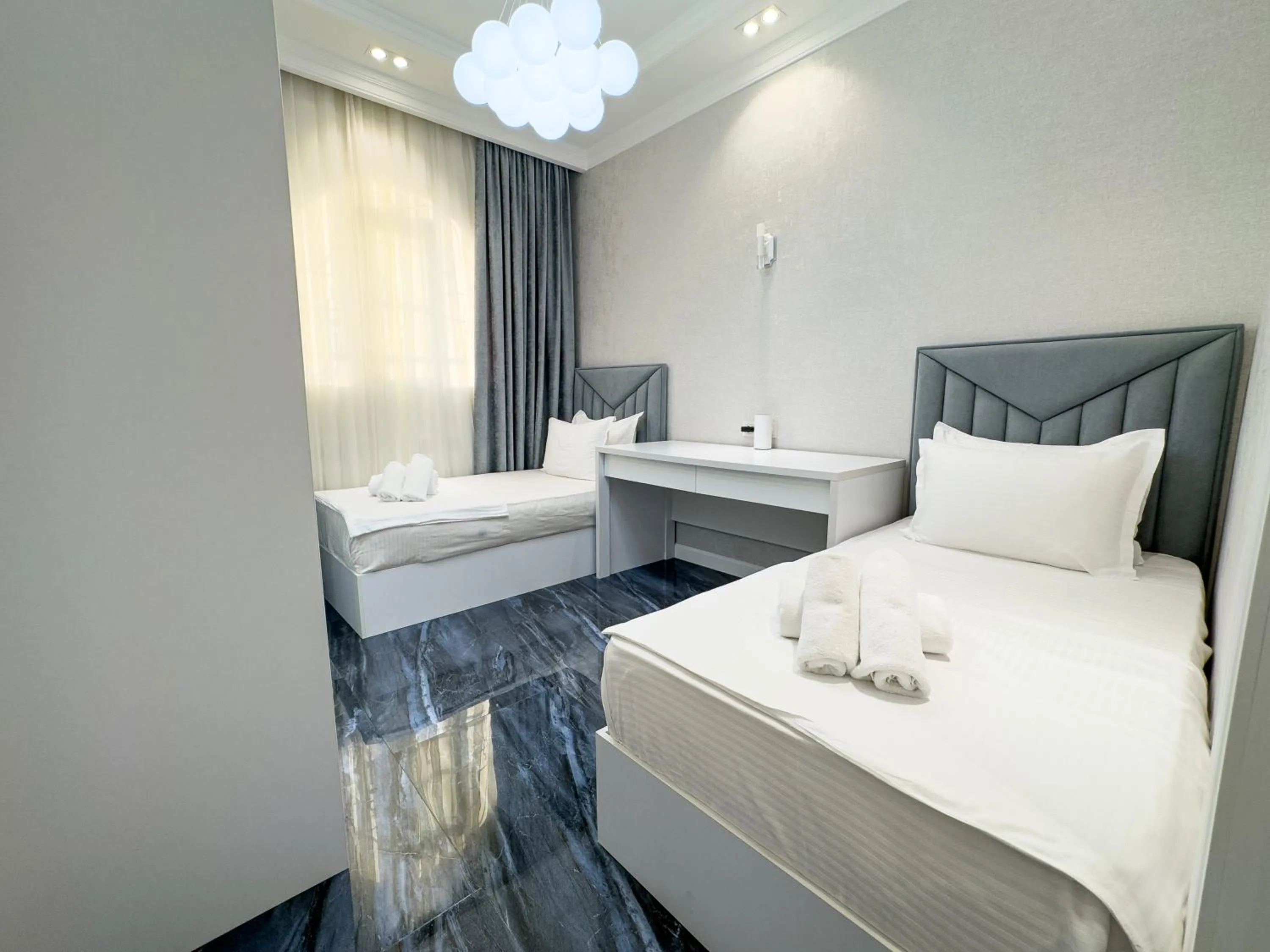 Bedroom, Bed in YakkaSaray Premium Apartment