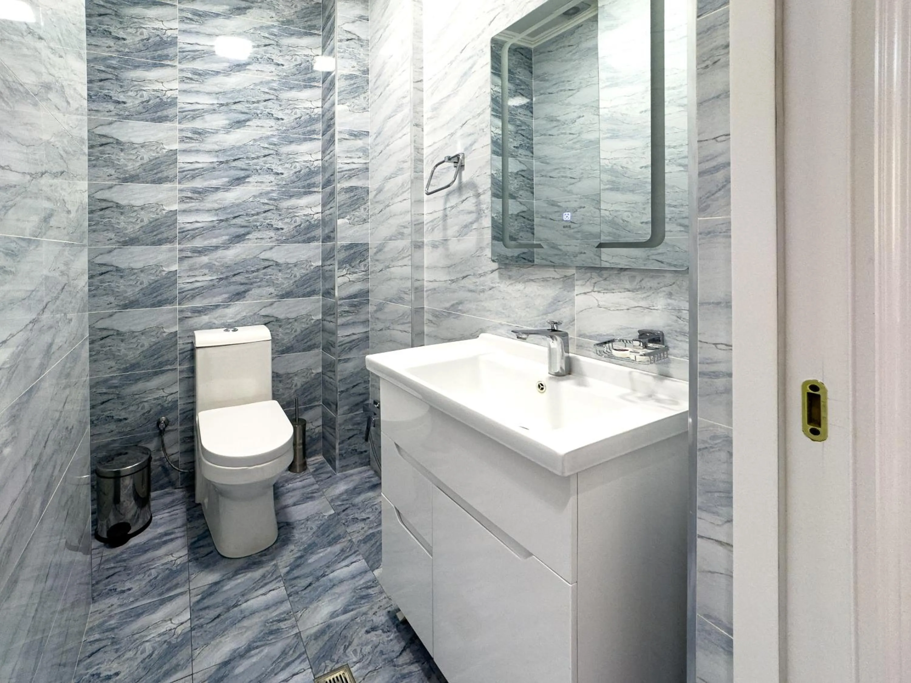 Toilet in YakkaSaray Premium Apartment