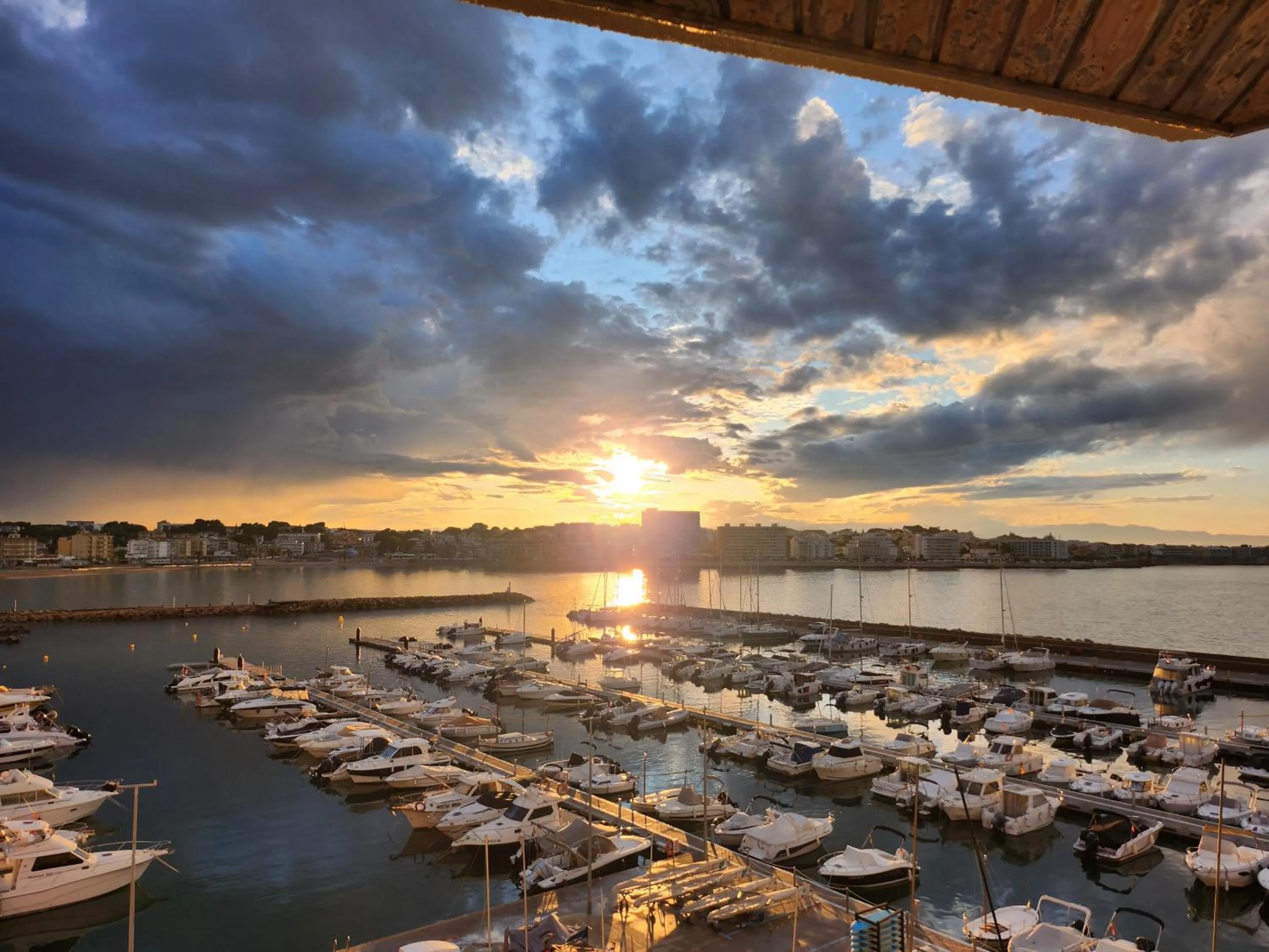 Sunset in Solo Atico Guest Suites