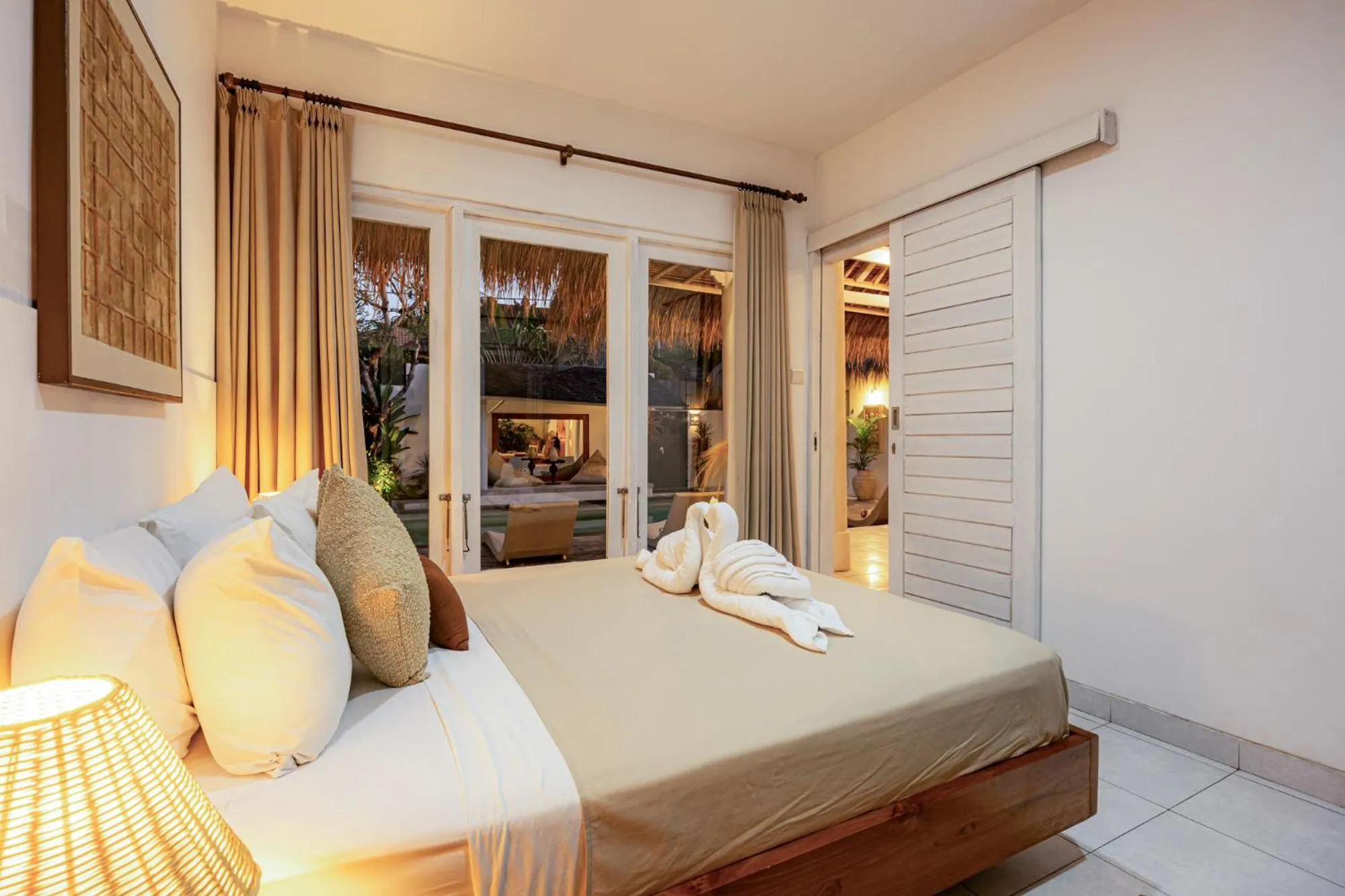 Bed in Newly renovated Villa Noa by Optimum Bali Villas