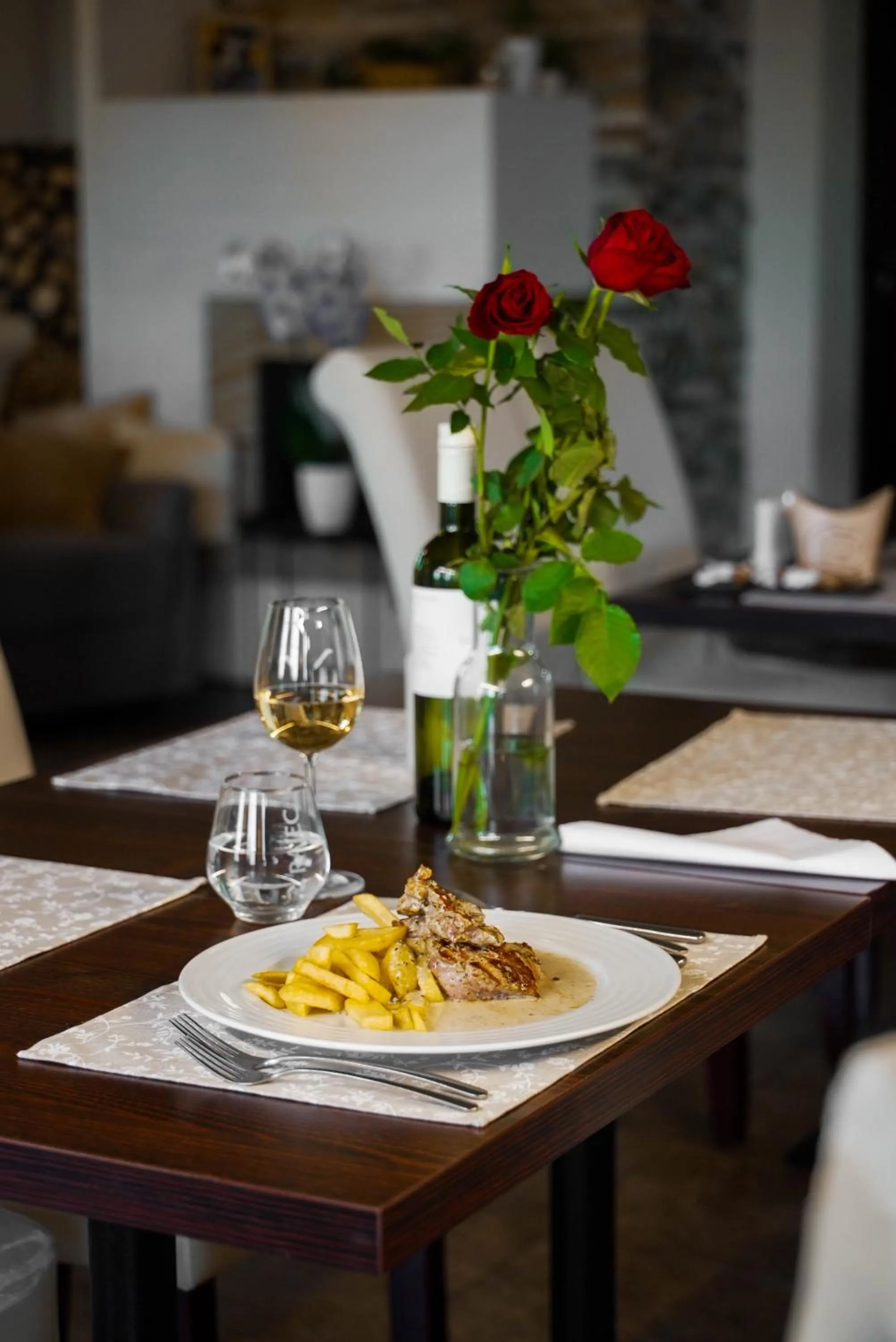 Restaurant/places to eat in Wellness Penzion Life