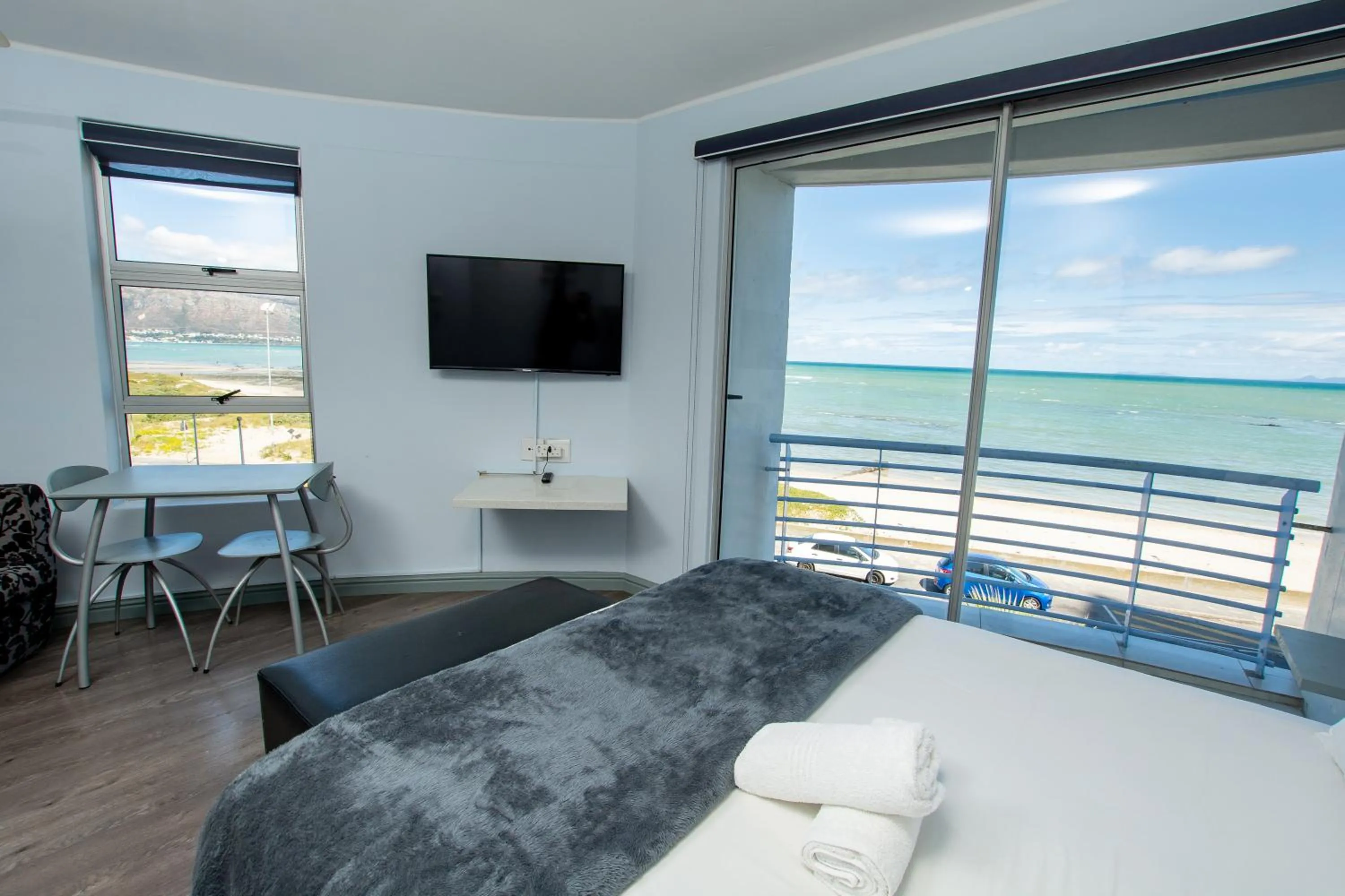 Bed in Ocean Breeze Hotel